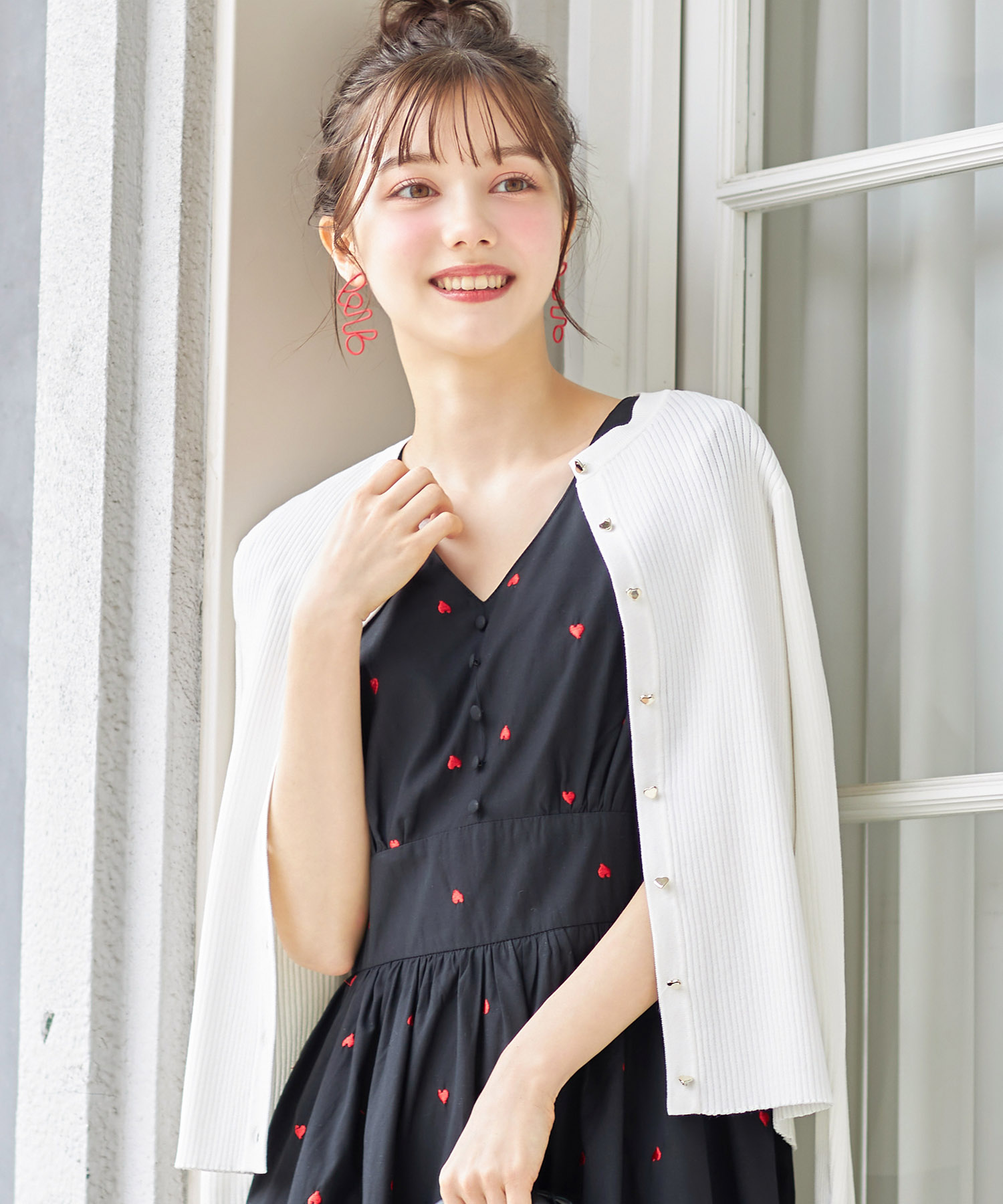 ハート釦ＵＶカット加工リブニットカーディガン【rimsa リズマ】 tocco closet　8/17スタート！スペシャルプライス ＊スペシャルプライス品につき返品/キャンセル/配送日指定不可/ラッピング不可/少量在庫のセールの為交換は出来かねる場合がございます。