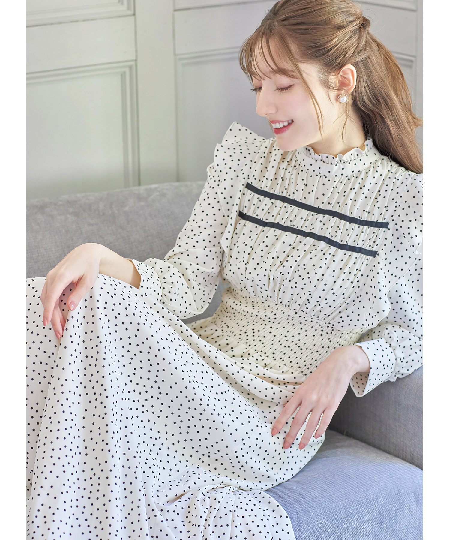 フリル付きウエストシャーリングドットワンピース【liomy リオミー】 tocco closet(トッコクローゼット)《Valentine Sweet Coordinate》