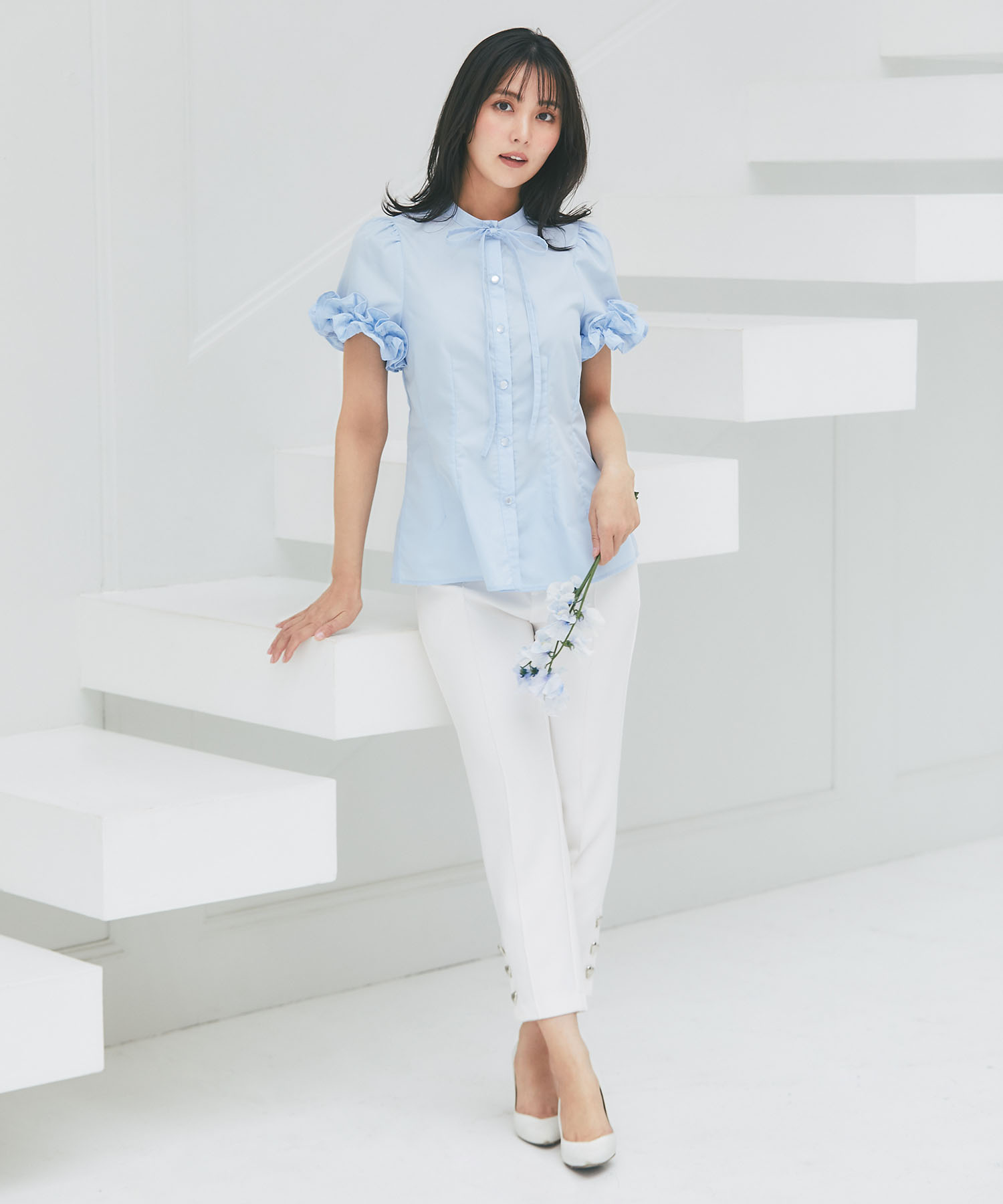 ポケット付き裾ハートボタン装飾テーパードパンツ  【aredis アレディス】 tocco closet(トッコクローゼット)≪Work Style≫《New Color》《Heart Collection》※石川恋さんはオフホワイト着用