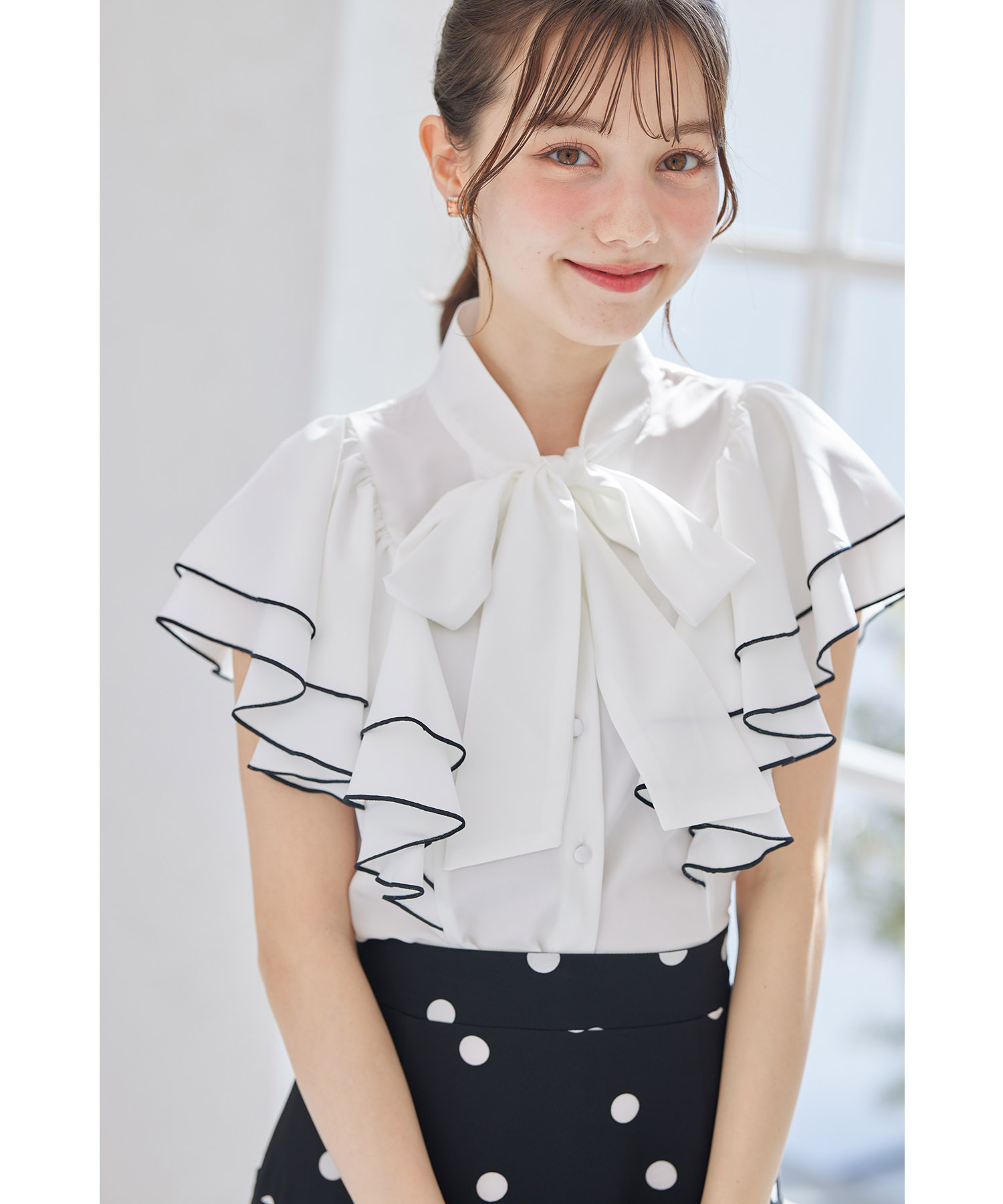 ボウタイリボン付き配色メローラッフルスリーブブラウス 6月4日(水)再販決定☆【meramo ミレーモ】tocco closet(トッコクローゼット)