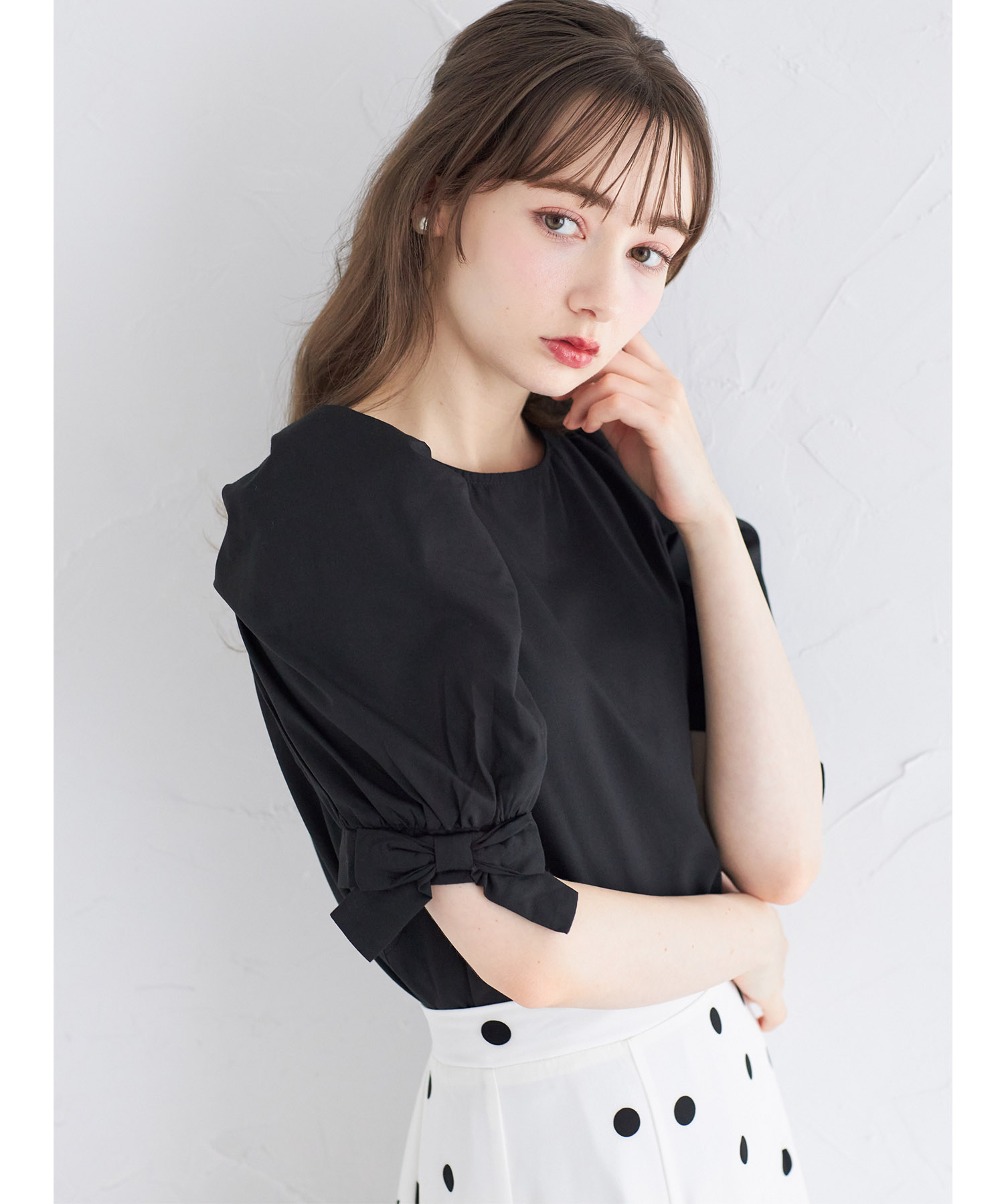 袖口リボン付きパフスリーブブラウス 9月2日(火)オフホワイト、ブラック、ネイビー再販決定☆【seapply セプリー】 tocco closet(トッコクローゼット)