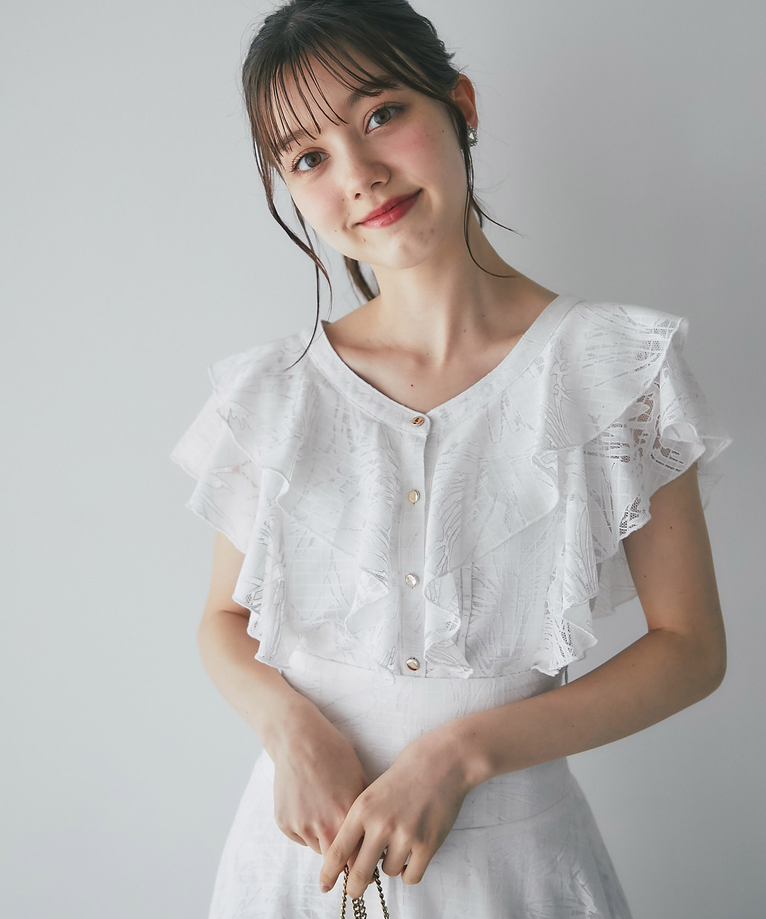 【Ｓ・Ｍサイズ展開】フラワーチェックレースラッフルフリルブラウス ※こちらの商品は上下セットアイテムではございません。＊スペシャルプライス品につき返品/キャンセル/配送日指定不可/ラッピング不可/少量在庫のセールの為交換は出来かねる場合がございます。