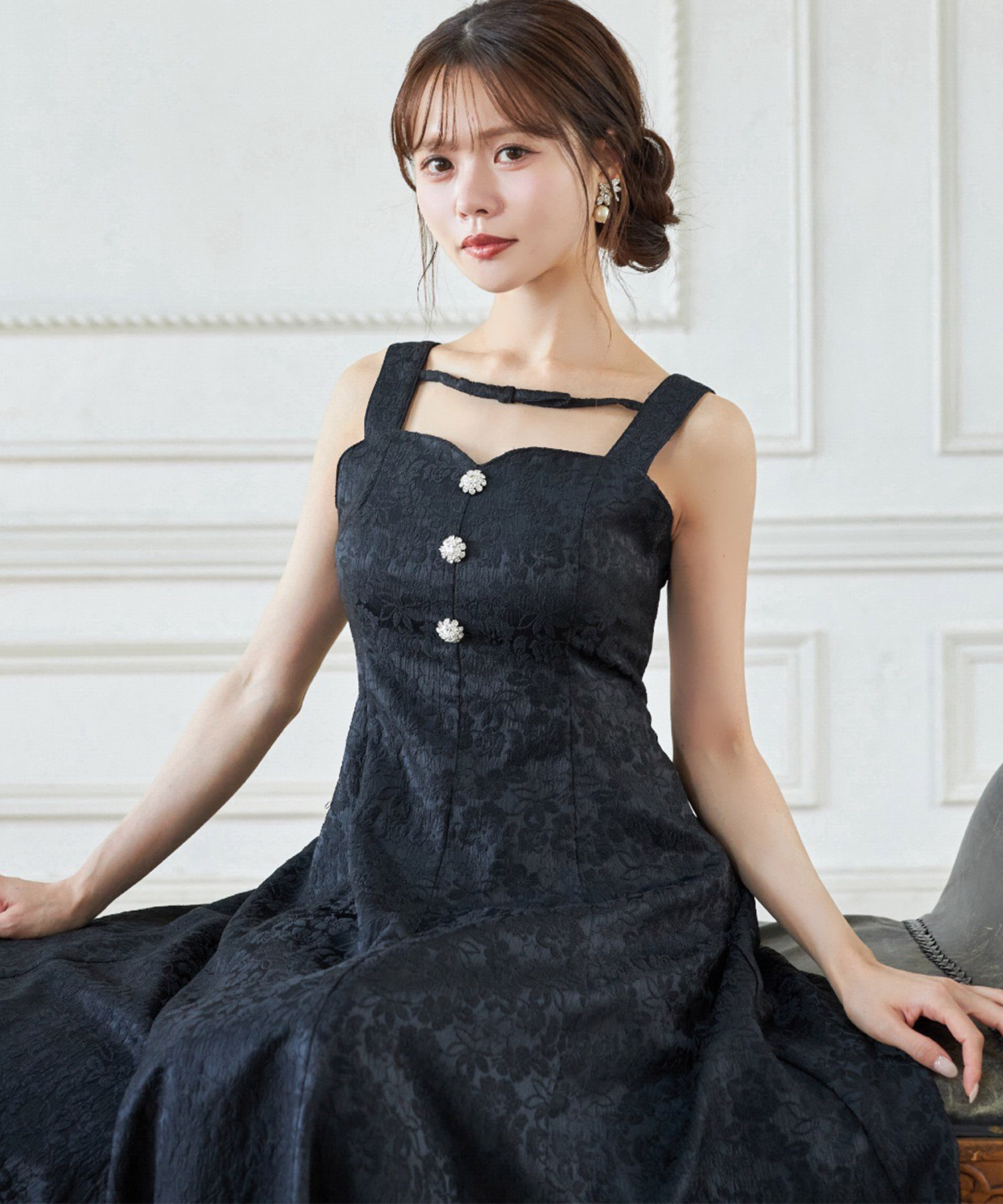 リボン＆ビジュー付きバックレースアップフラワージャガードジャンパースカート 12月16日(月)オフィシャルサイト限定再販☆【losary ロサリー】≪@ichaaakoさんコラボ≫※少量の在庫確保による再販売の為、交換は出来かねる場合がございます。予めご了承ください。