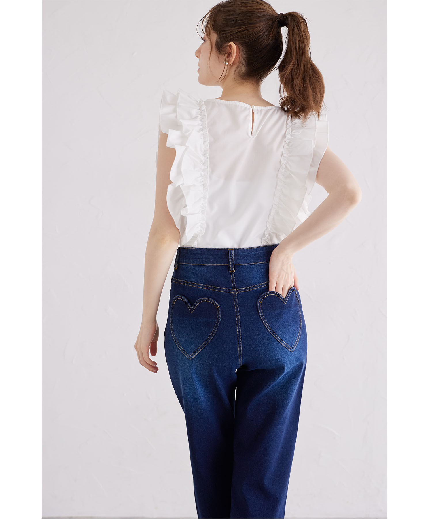 【Ｓ・Ｍサイズ展開】ハートポケットデニムパンツ  tocco closet(トッコクローゼット)＊スペシャルプライス品につき返品/キャンセル/配送日指定不可/ラッピング不可/少量在庫のセールの為交換は出来かねる場合がございます。