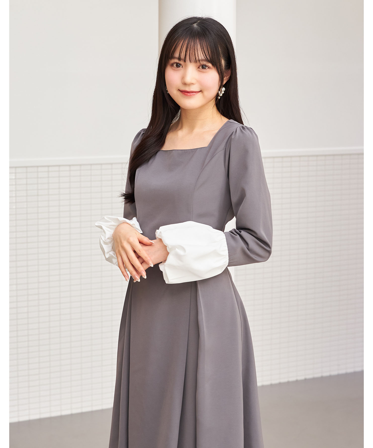 バルーンスリーブバイカラータックフレアワンピース 【florenza フロレンザ】 tocco closet《@momo.e_さんコラボ》＊スペシャルプライス品につき返品/キャンセル/配送日指定不可/ラッピング不可/少量在庫のセールの為交換は出来かねる場合がございます。