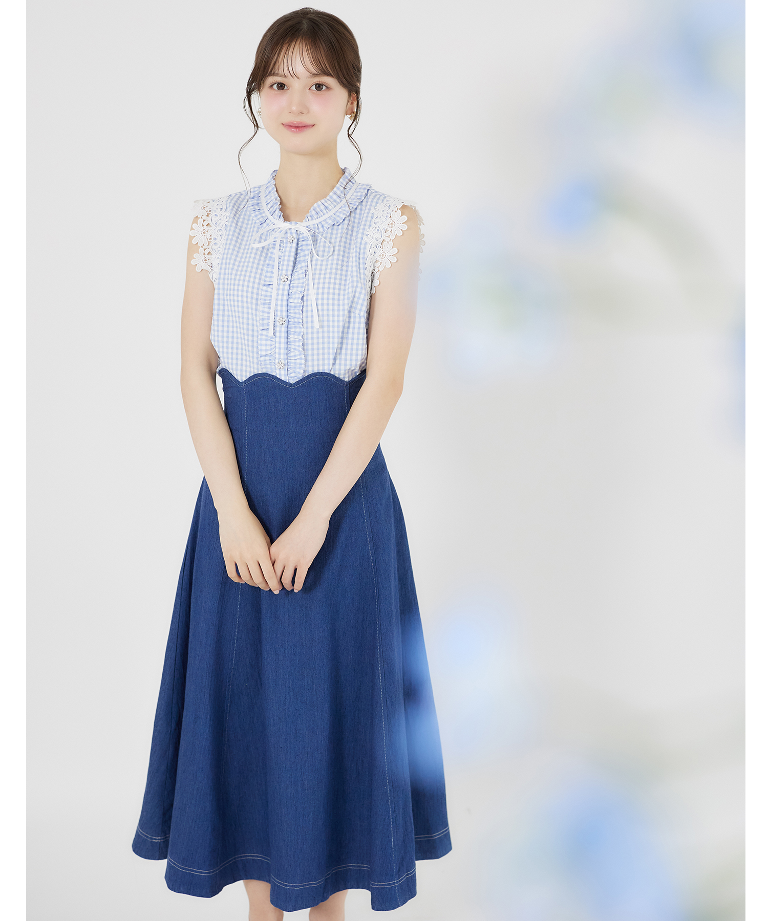 ステッチ入りウエストスカラップデニムフレアスカート    6月20日(土)再販決定☆ tocco closet(トッコクローゼット)《FruitCollection2025》《Blooming in Blue》