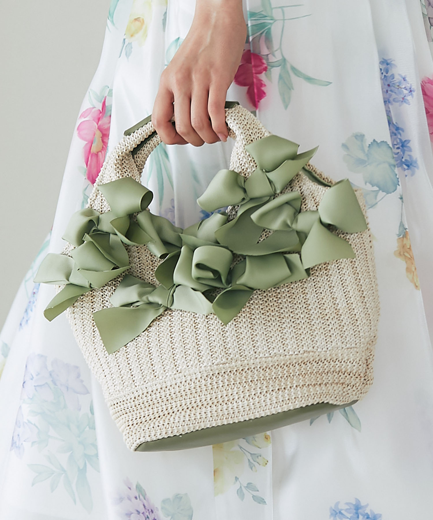 メニーリボンペーパーバッグ 【amarina アマリア】tocco closet(トッコクローゼット)  ※セレクトアイテム ＊スペシャルプライス品につき返品/キャンセル/配送日指定不可/ラッピング不可/少量在庫のセールの為交換は出来かねる場合がございます。