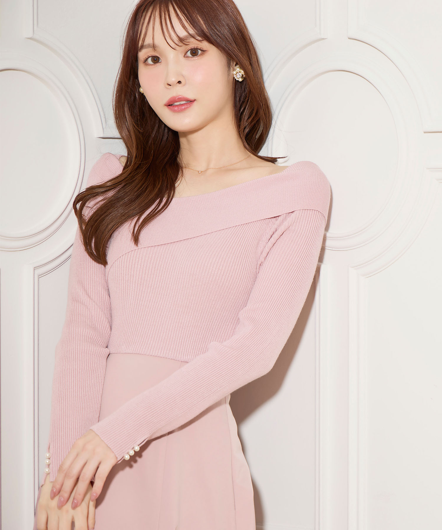 袖口パール付きアシメリブニットドッキングワンピース【marisca マリスカ】 tocco closet《@picaruuuさんコラボ》＊スペシャルプライス品につき返品/キャンセル/配送日指定不可/ラッピング不可/少量在庫のセールの為交換は出来かねる場合がございます。