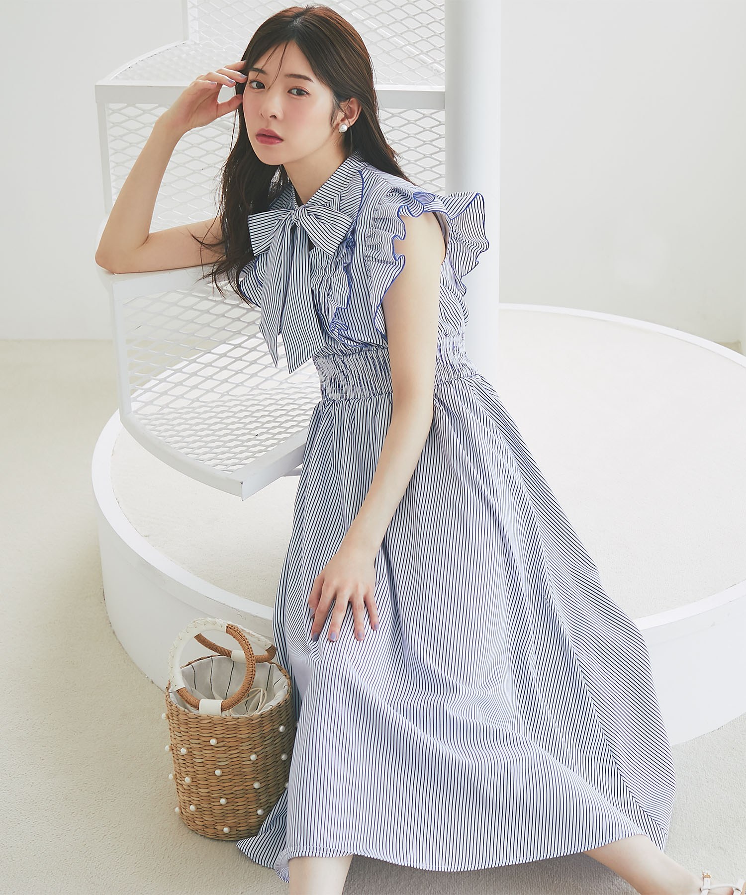 tocco トッコクローゼット　　
フリル付きボウタイリボンストライプワンピース