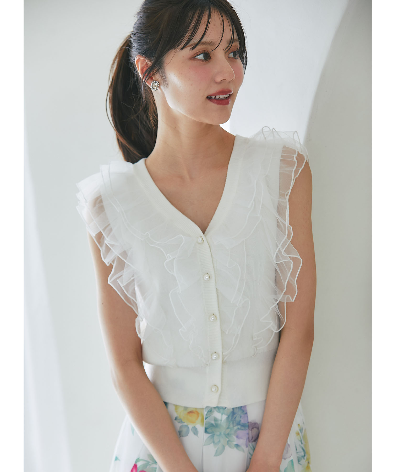 チュールフリル付きパール釦ニットベスト 7月7日(月)オフィシャルサイト限定再販☆ 【julieta ジュリエッタ】《SUMMER BLUE 2025》tocco closet(トッコクローゼット) ※少量の在庫確保による再販売の為、交換は出来かねる場合がございます。予めご了承ください。