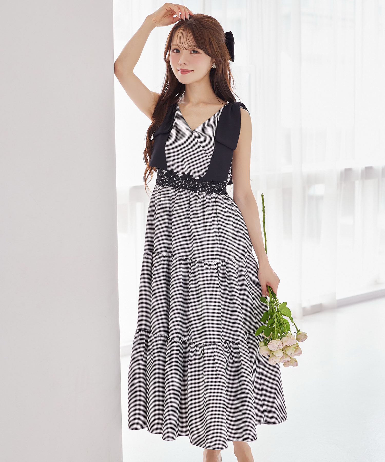 肩リボン付きウエストレース装飾ティアードワンピース【ranelie ラネリー】 tocco closet(トッコクローゼット)　≪@ichaaakoさんコラボ≫