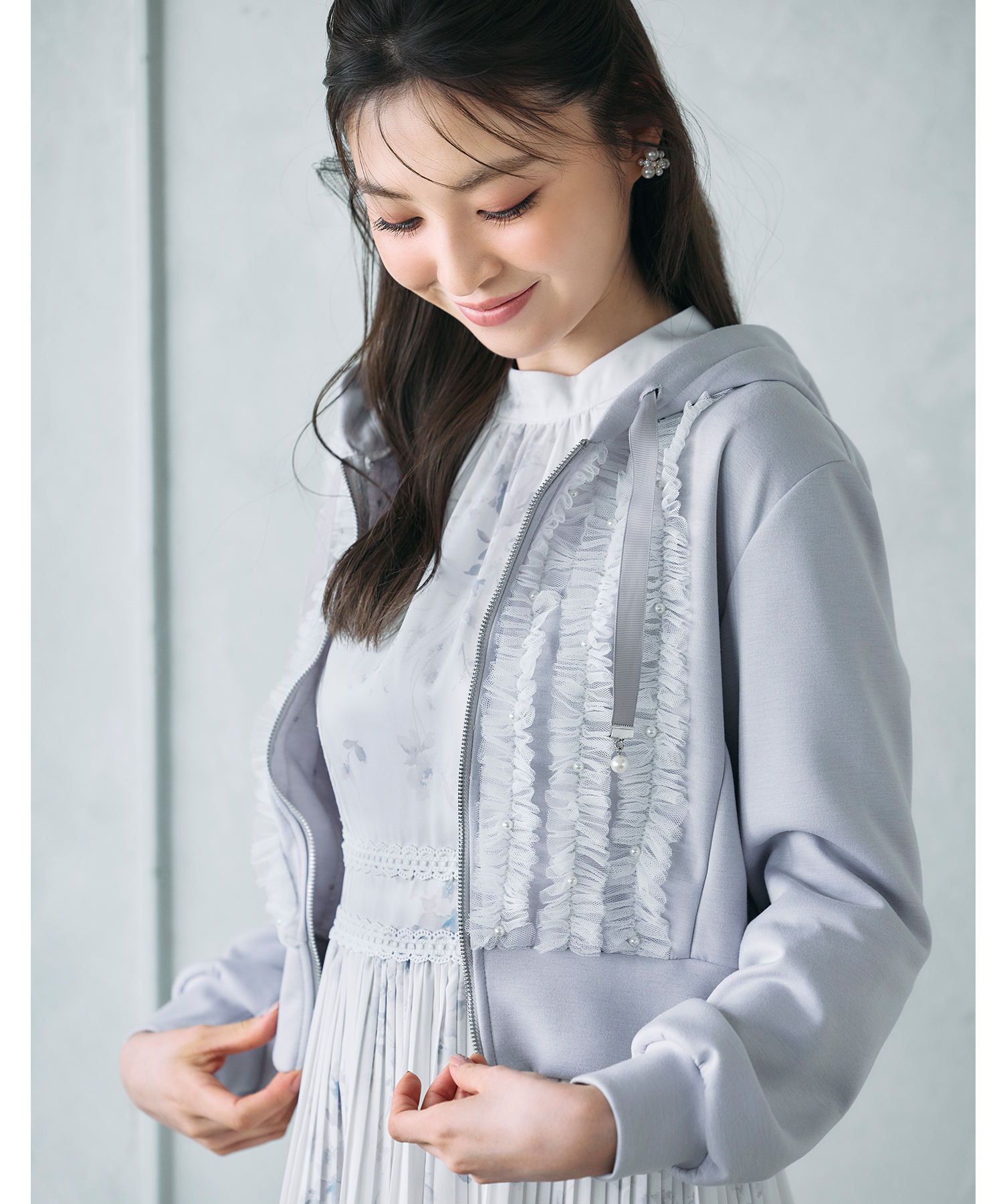 パール付きフロントチュールフリルパーカー 10月20日(月)再販決定☆【felotta フェロッタ】 tocco closet(トッコクローゼット)※上西星来さんはアイスグレー着用