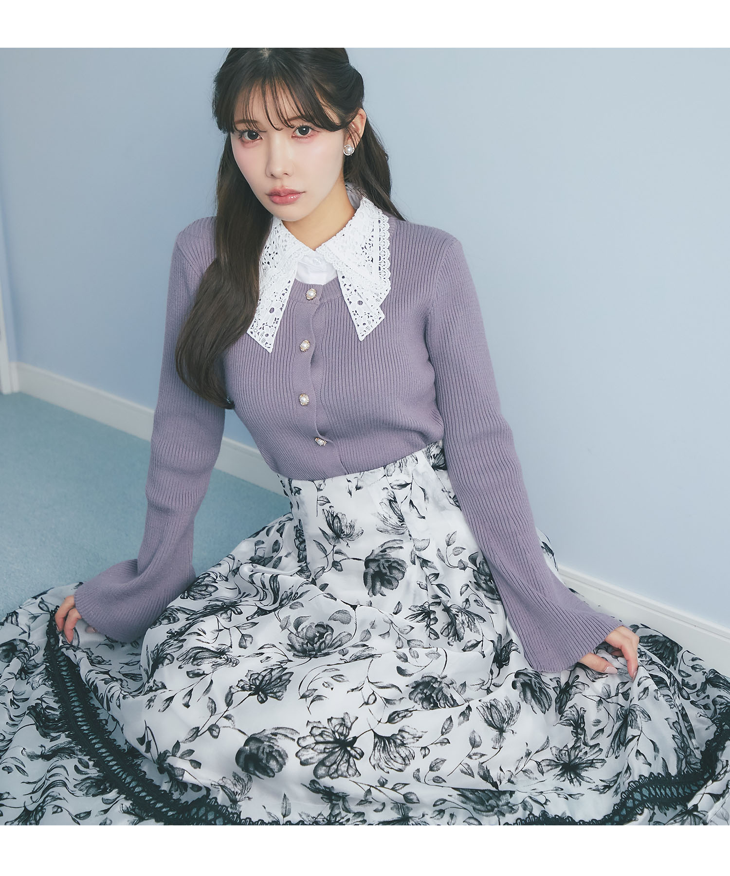 tocco トッコクローゼット　
バックレースアップシアーフロッキーフラワータックボリュームフレアスカート