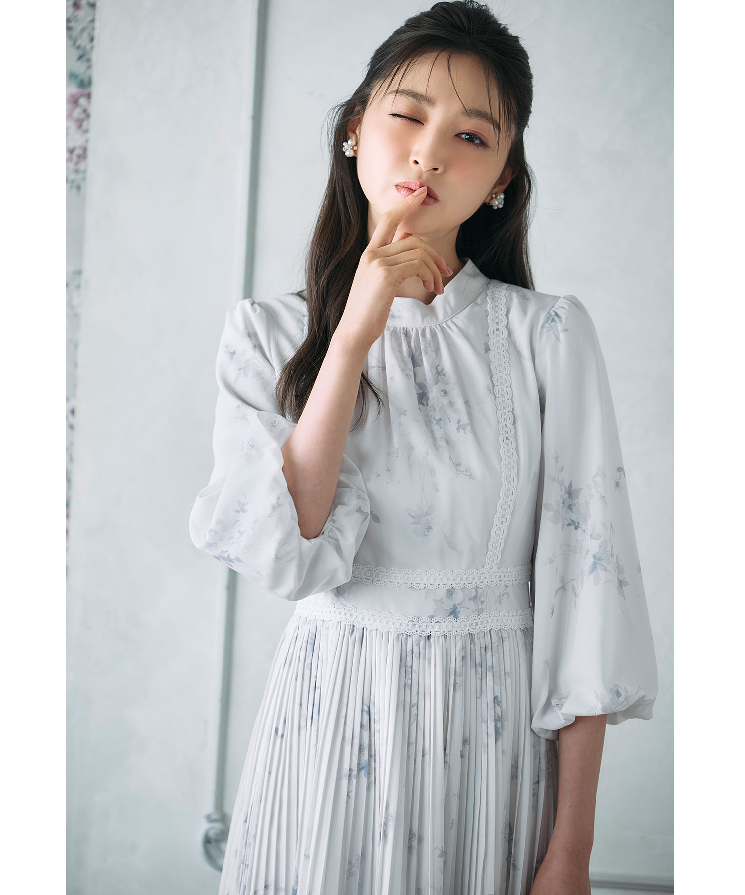 チャコット レースニット　カシュクールワンピース　黒　Mサイズ チャコット レースニット カシュクールワンピース 黒 Mサイズ