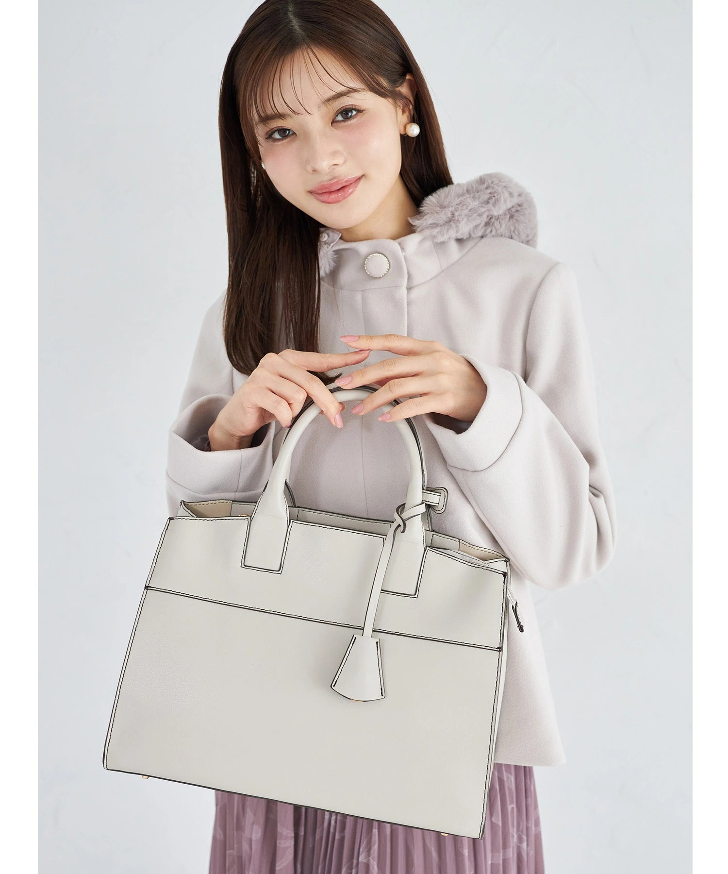 ２ＷＡＹショルダー＆キーチャーム付きフェイクレザーバッグ tocco closet ※セレクトアイテム ＊スペシャルプライス品につき返品/キャンセル/配送日指定不可/ラッピング不可/少量在庫のセールの為交換は出来かねる場合がございます。