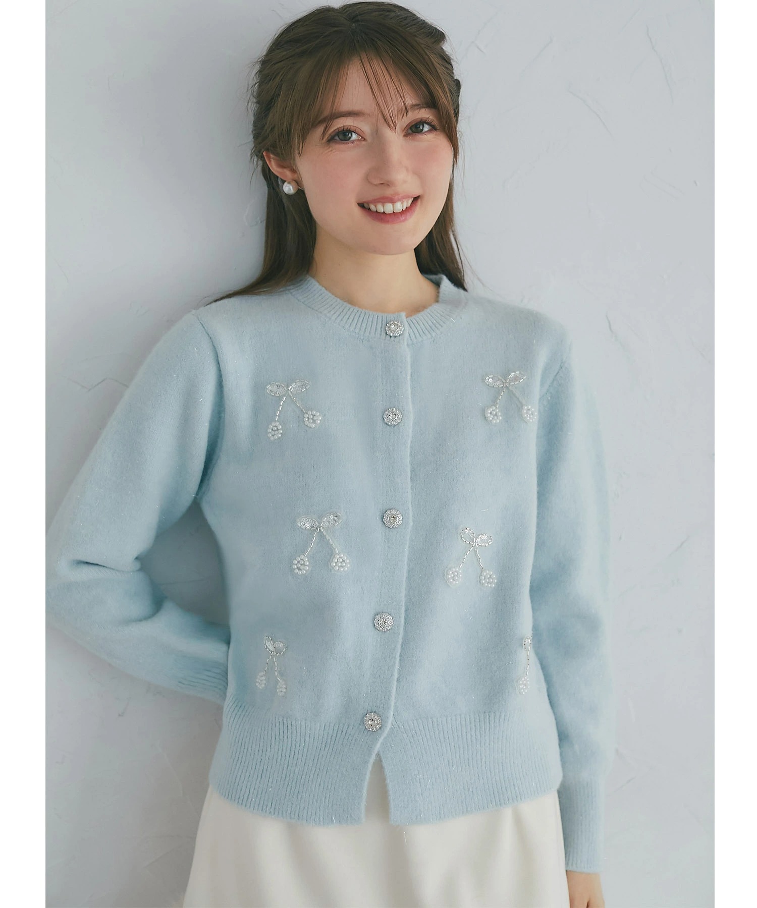 チェリービジュー付きニットカーディガン  1月19日(月) オフィシャルサイト限定再販☆  tocco closet(トッコクローゼット)※少量の在庫確保による再販売の為、交換は出来かねる場合がございます。予めご了承ください。