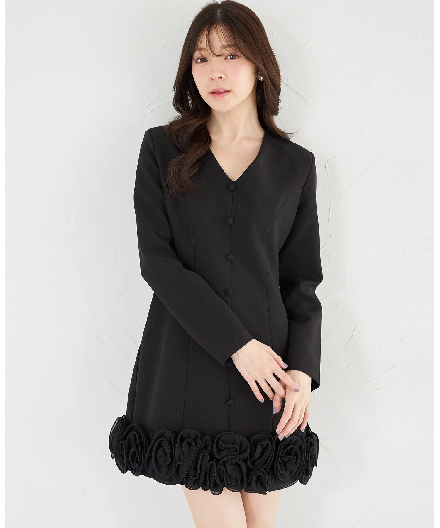 裾フラワーフリル付きミニワンピース tocco closet(トッコクローゼット)※オフィシャルサイト限定
