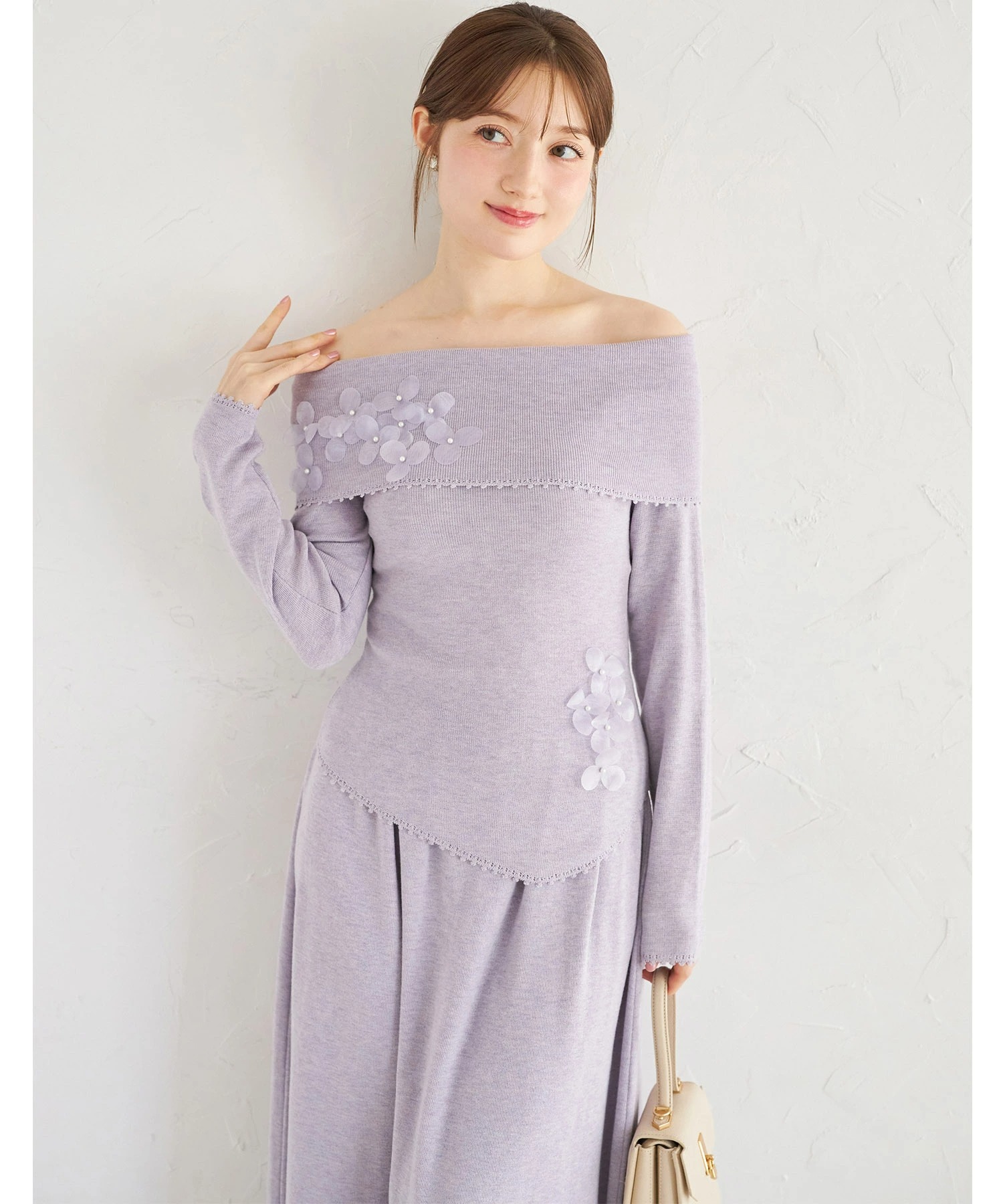 tocco トッコクローゼット立体フラワーモチーフ付きオフショルニットプルオーバー×ニットフレアスカートセット