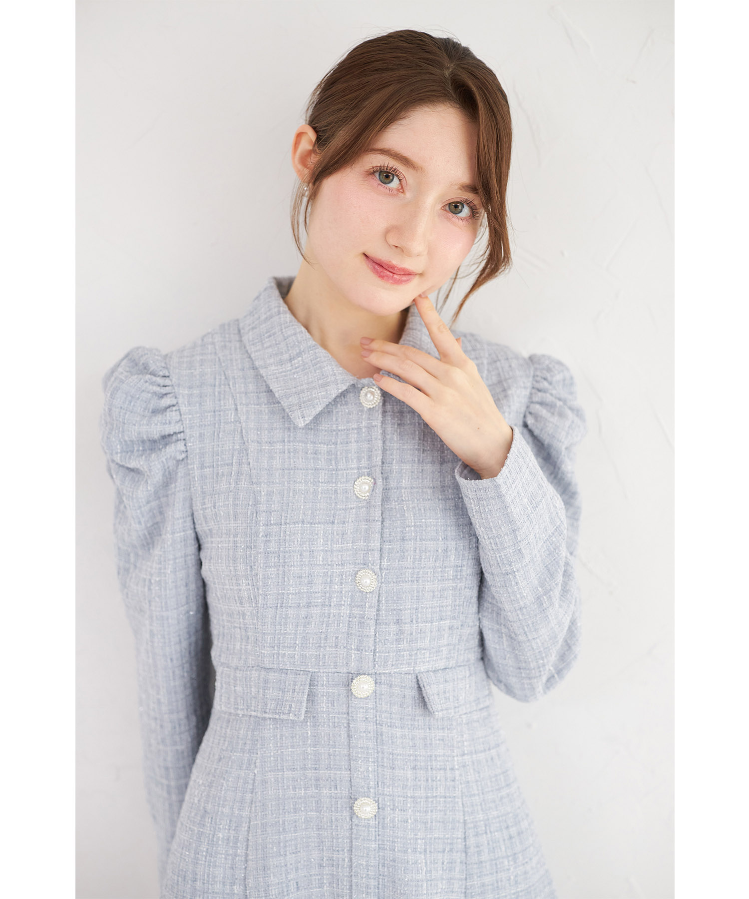 tocco トッコクローゼット　
パール釦パワーショルダーツイードシャツワンピース