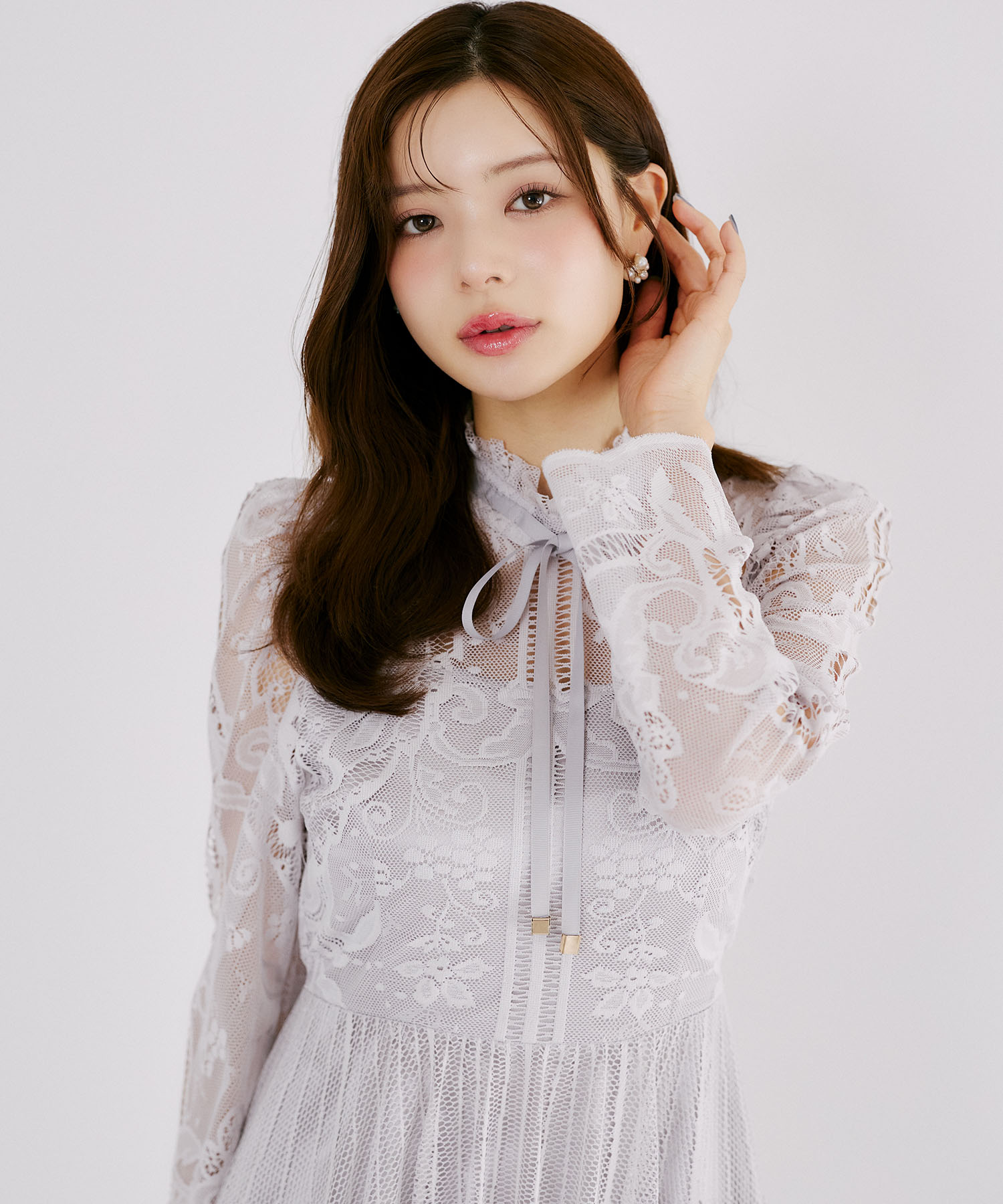 高貴な雰囲気で華やぐリボン付きパネル柄総レースワンピース  9月6日(日)再販決定☆ tocco closet(トッコクローゼット) ※ラベンダー少量の在庫確保による再販売の為、交換は出来かねる場合がございます。予めご了承ください。