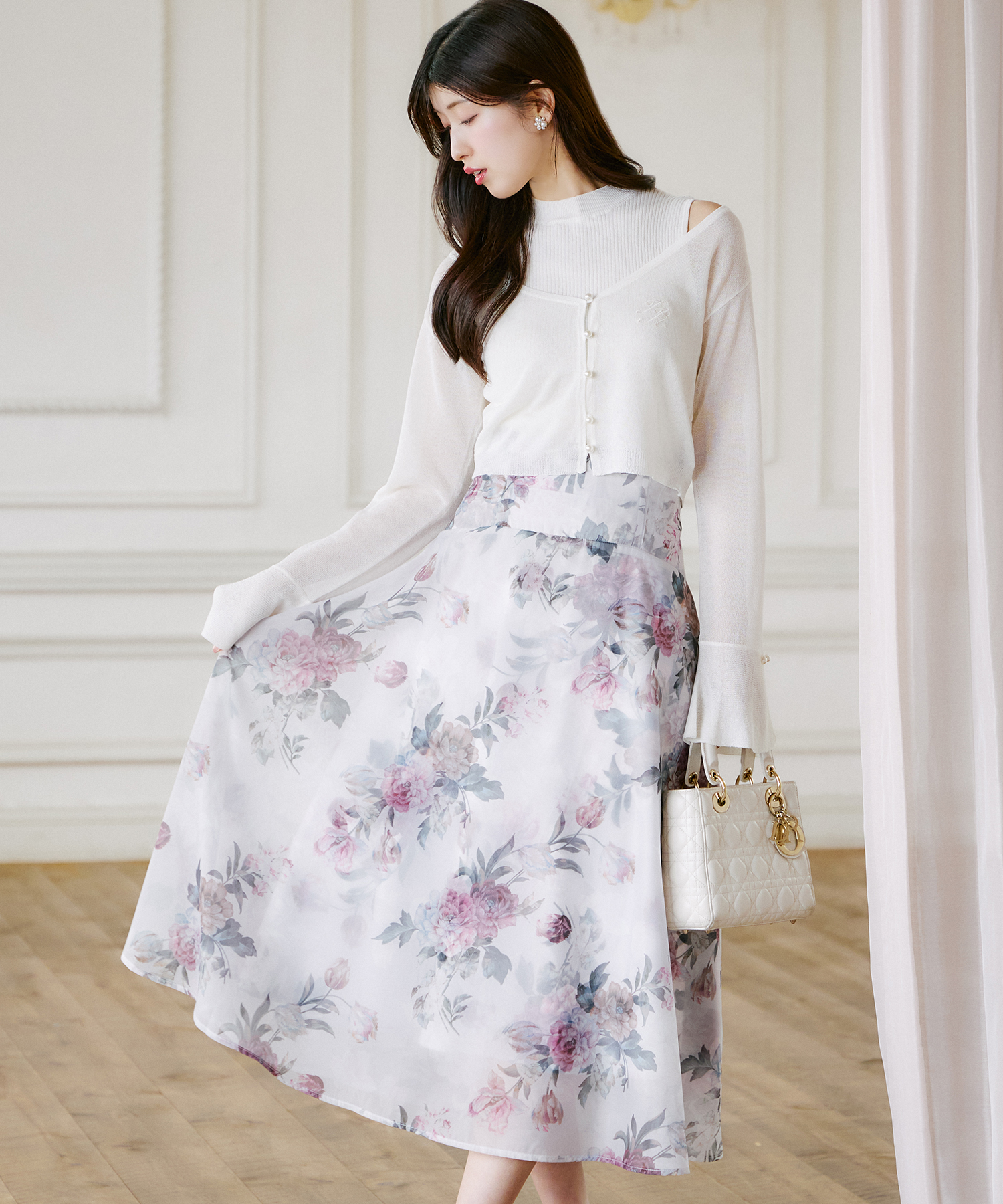 バックレースアップシアーフラワープリントフレアスカート tocco closet(トッコクローゼット)　《門脇伶奈さん(@kadowakireina)コラボ》