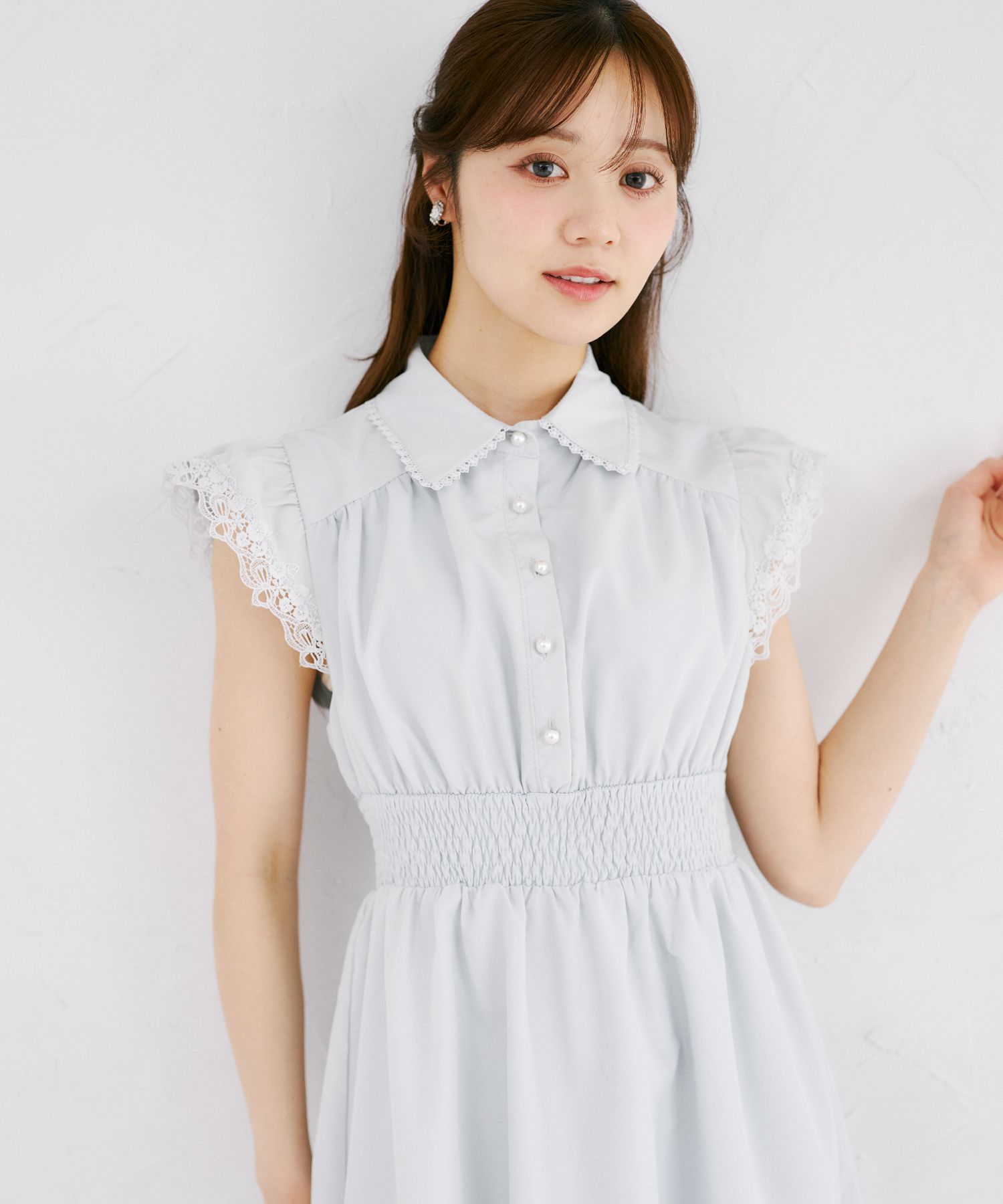 清楚な華やかさも細見えも叶えるリボンレースシャツワンピース 8/26(水)～8/31(月)限定オフィシャル限定タイムセール☆ ＊スペシャルプライス品につき返品/キャンセル/配送日指定不可/ラッピング不可/少量在庫のセールの為交換は出来かねる場合がございます