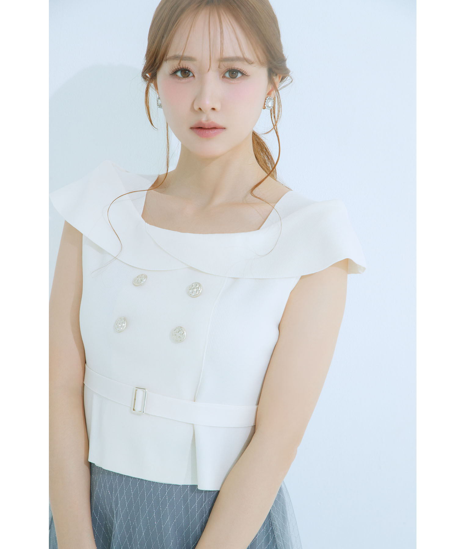 tocco トッコクローゼット　　
セットで主役、単品で名脇役♪ベルト付きニットトップス×ラメチェックシアースカートセットアップ