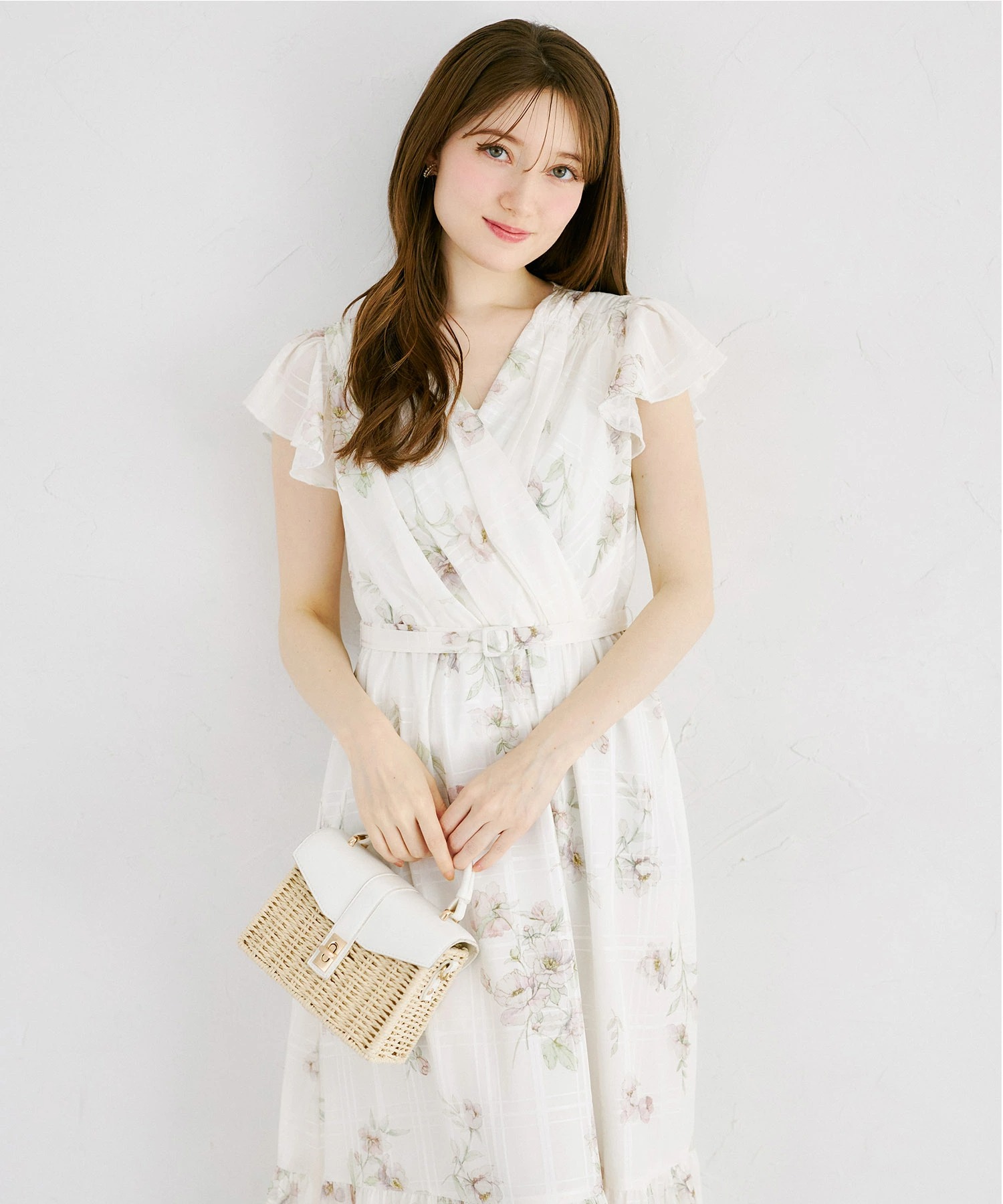 ベルト付きシアーチェック×フラワープリントカシュクールワンピース  5月15日(金)再販決定☆ tocco closet(トッコクローゼット) ※少量の在庫確保による再販売の為、交換は出来かねる場合がございます。予めご了承ください。