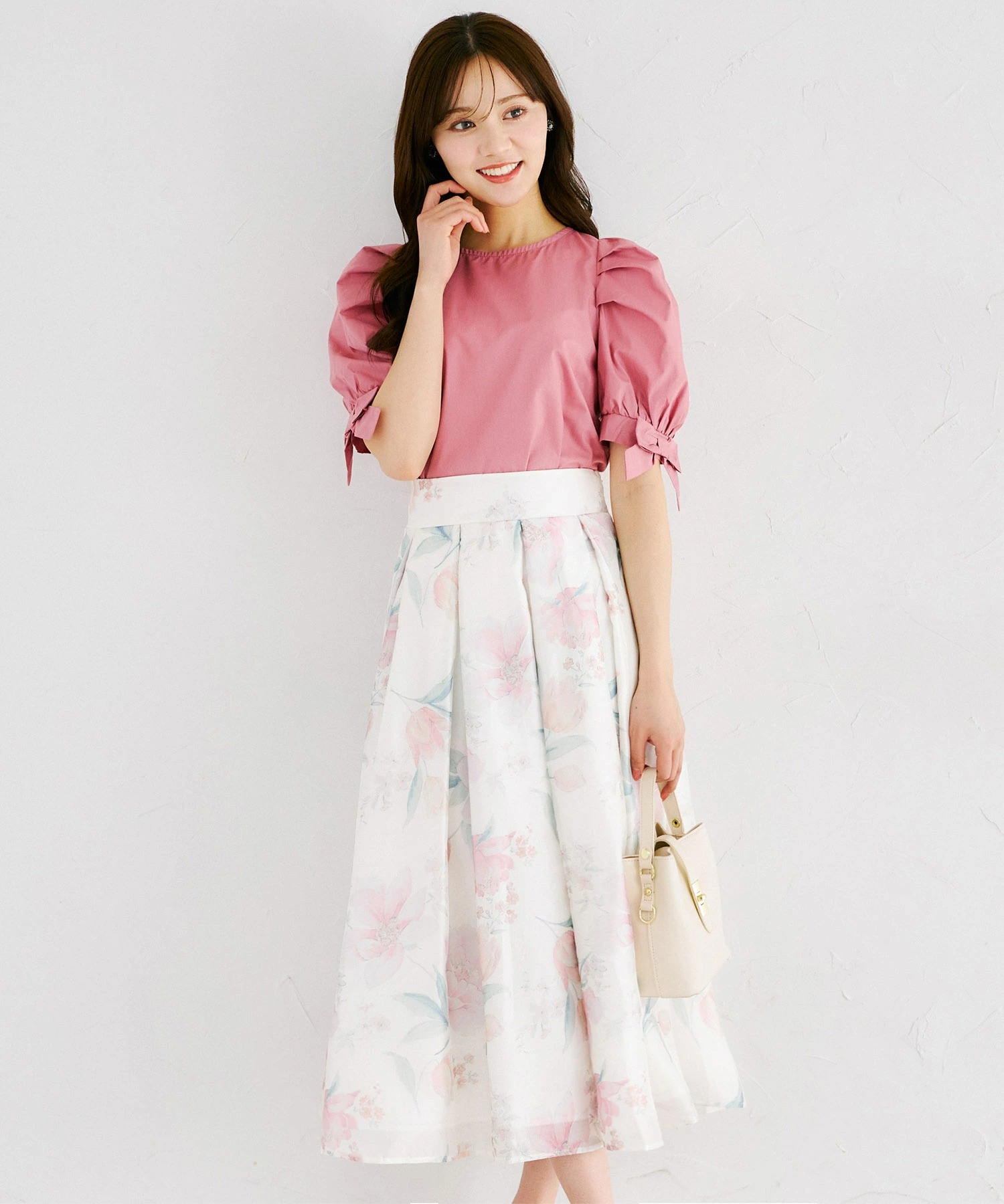 シアーフラワープリントタックフレアスカート tocco closet(トッコクローゼット) ※少量の在庫確保による再販売の為、交換は出来かねる場合がございます。予めご了承ください。