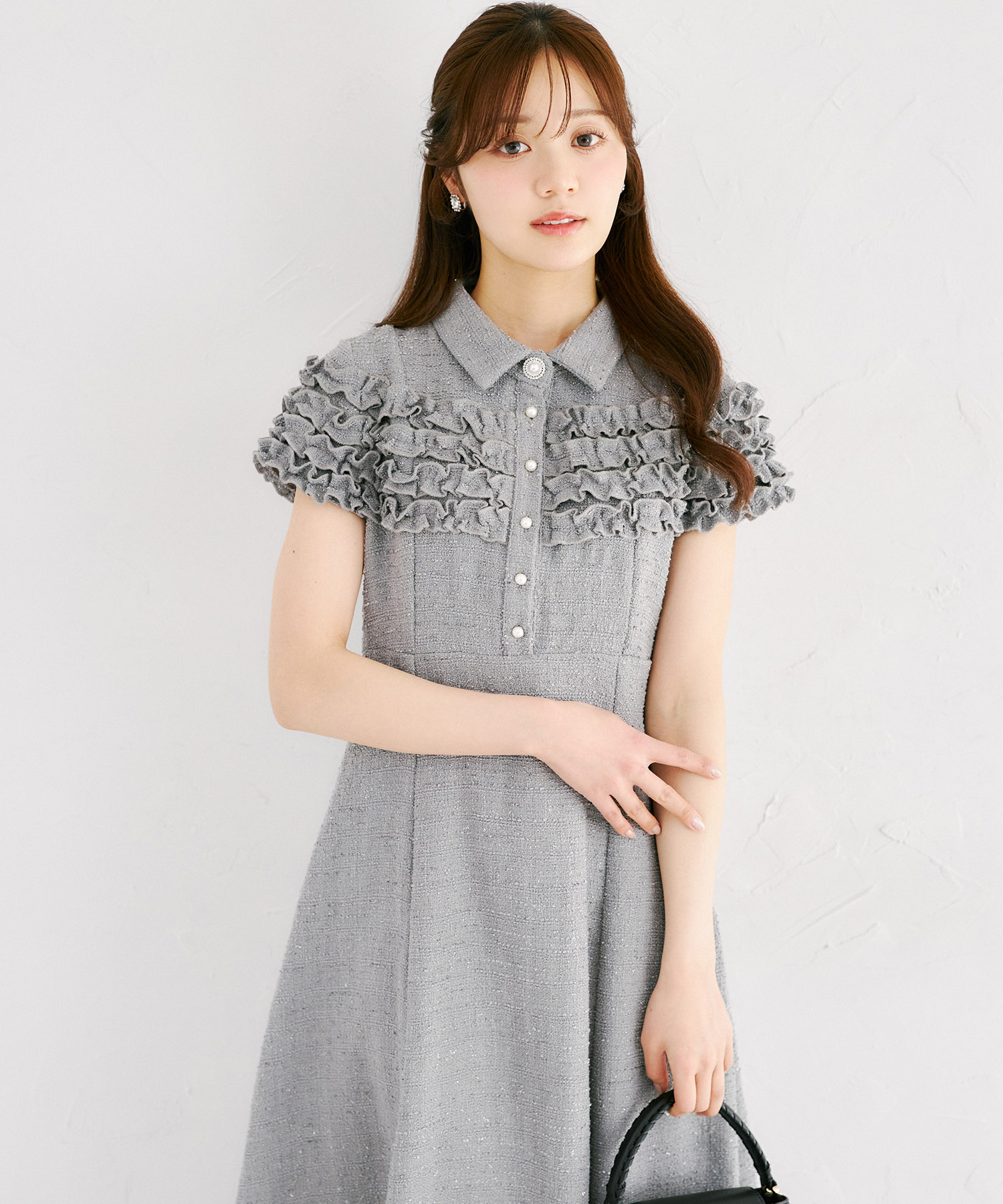 ホイップフリル付きパール釦ツイードシャツワンピース 4月5日(日)再販決定☆  tocco closet(トッコクローゼット)　《Spring Onepiece Collection》※少量の在庫確保による再販売の為、交換は出来かねる場合がございます。予めご了承ください。