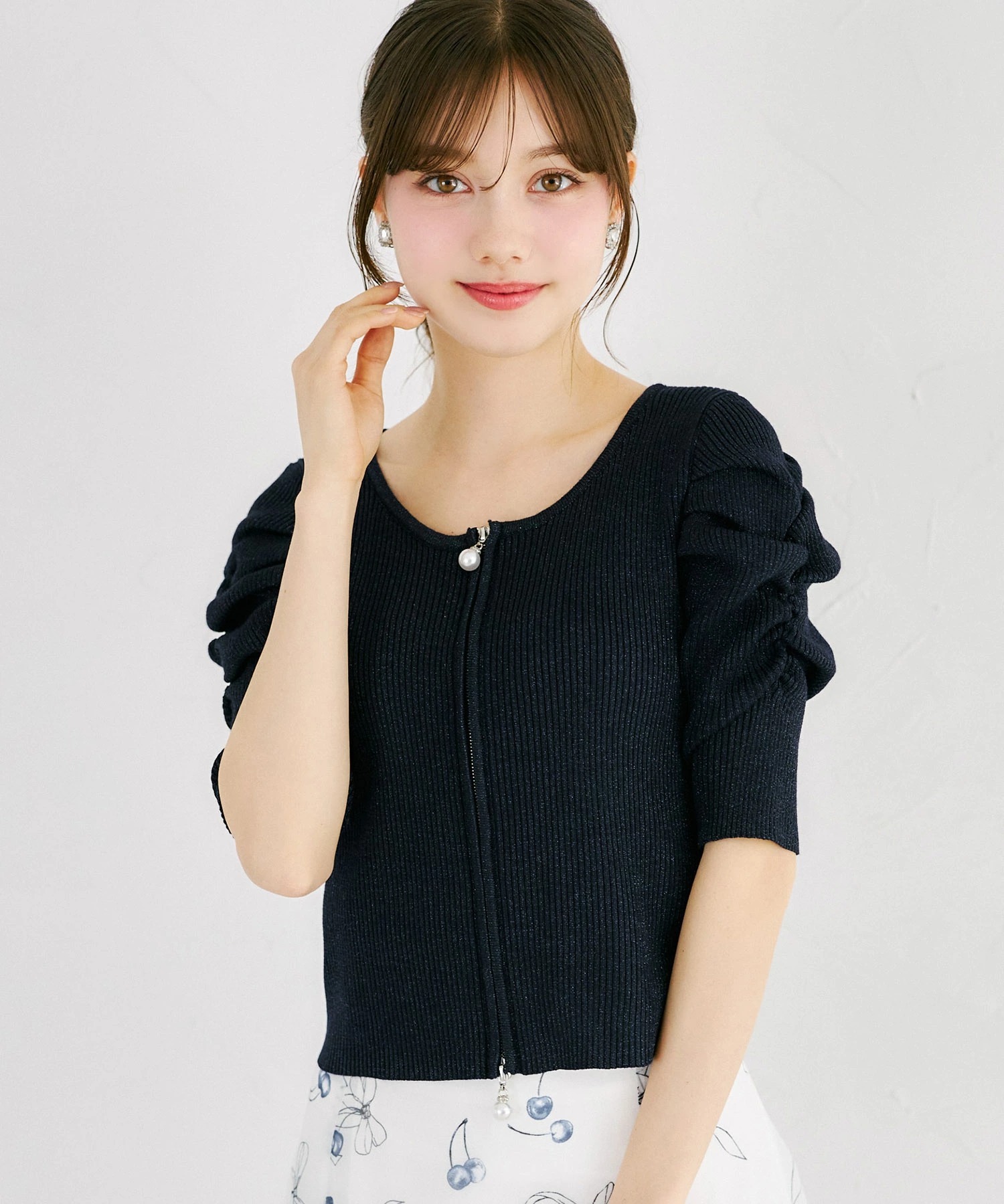 tocco トッコクローゼット　　
パワーショルダーラメリブニットジップカーディガン