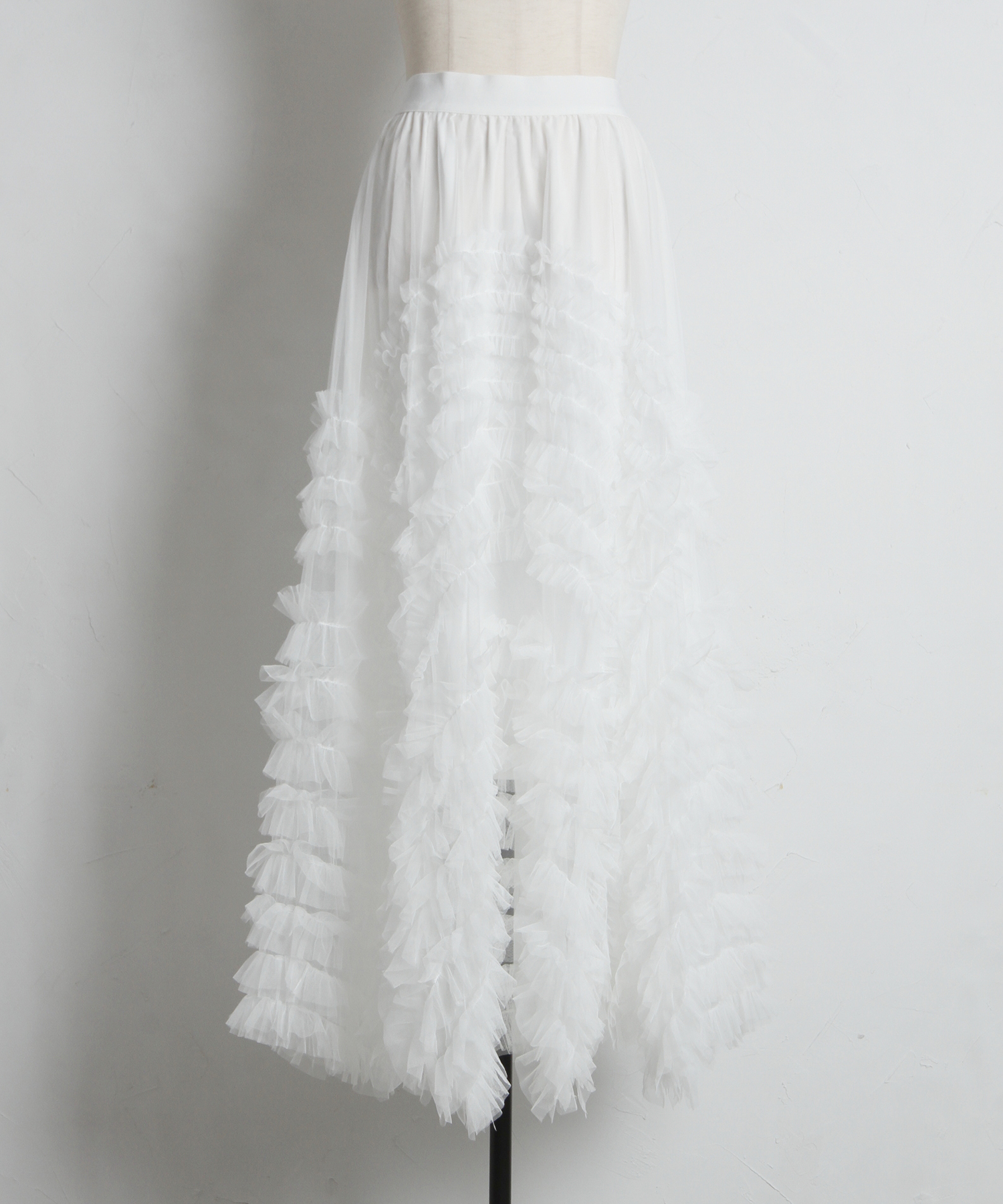 アシメホイップフリルチュールスカート  tocco closet(トッコクローゼット) ＊スペシャルプライス品につき返品/キャンセル/配送日指定不可/ラッピング不可/少量在庫のセールの為交換は出来かねる場合がございます。