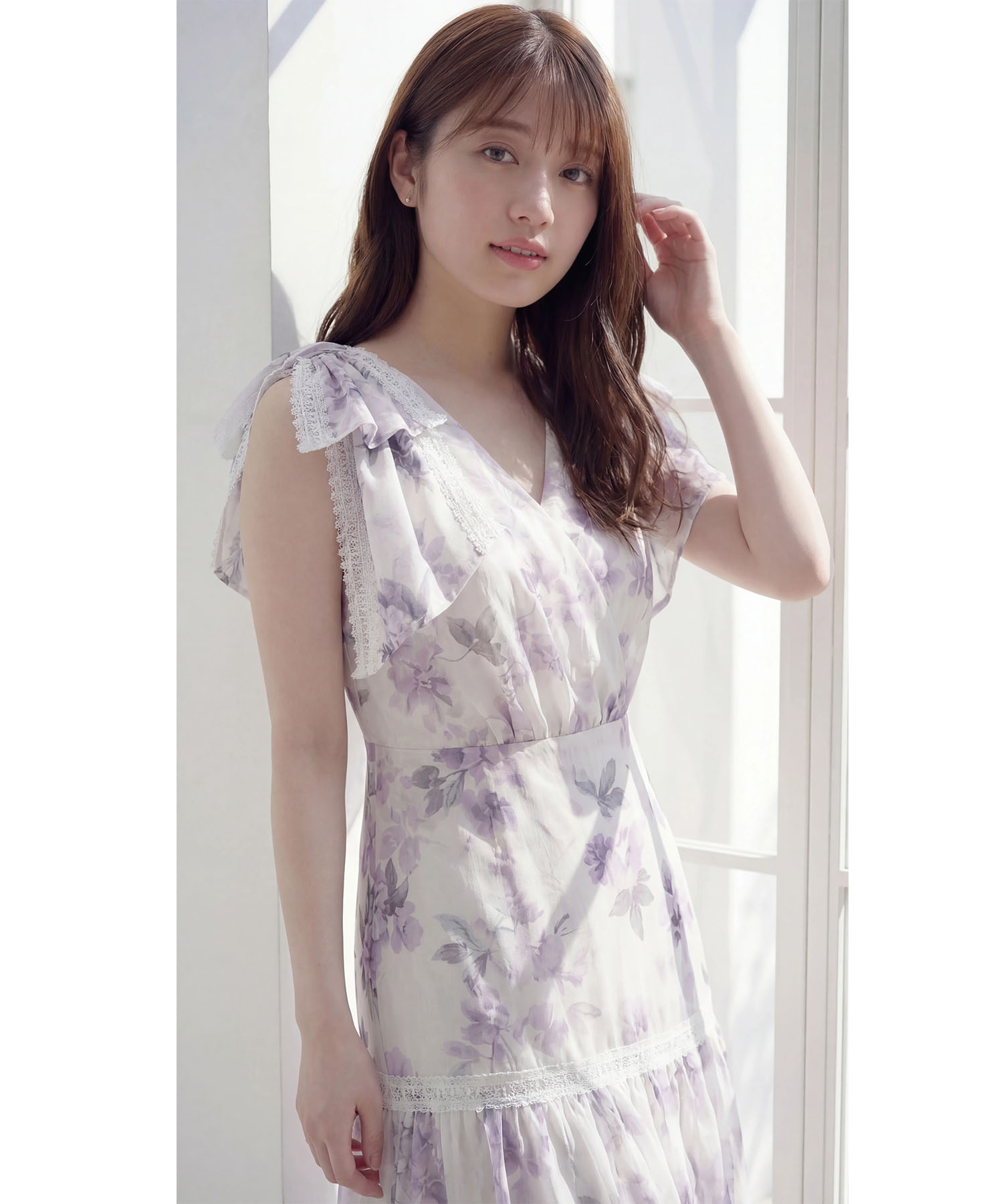 tocco トッコクローゼット　５秒で仕上がる夏の主役服♪肩リボン付きハシゴレースティアード切り替えカシュクールワンピース