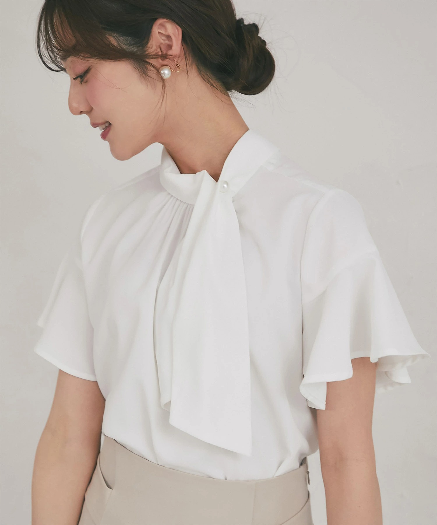 tocco トッコクローゼット　パール付きスカーフフレアスリーブブラウス