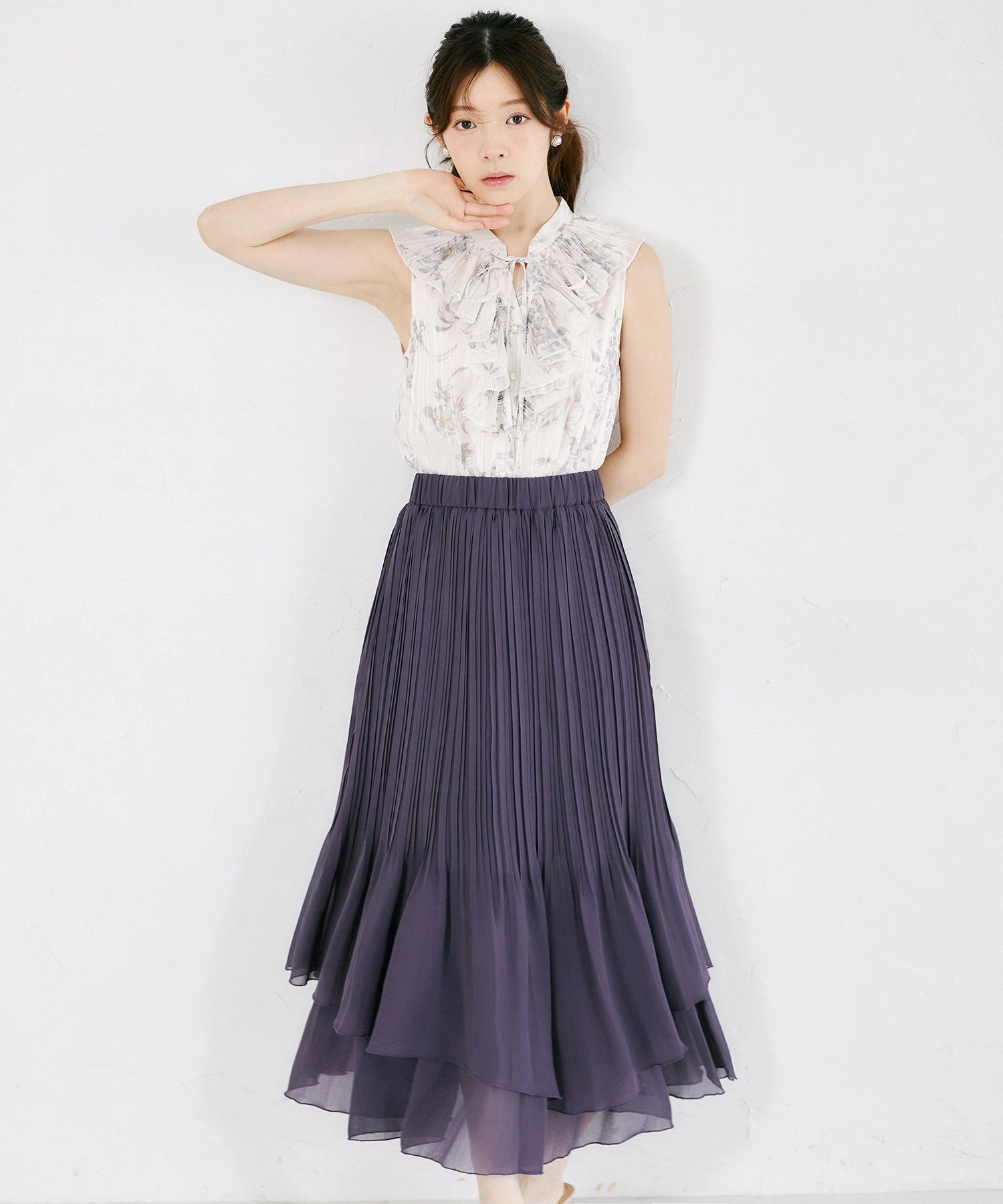 tocco トッコクローゼット　
歩くたびに美しく揺れるランダムティアードプリーツスカート 