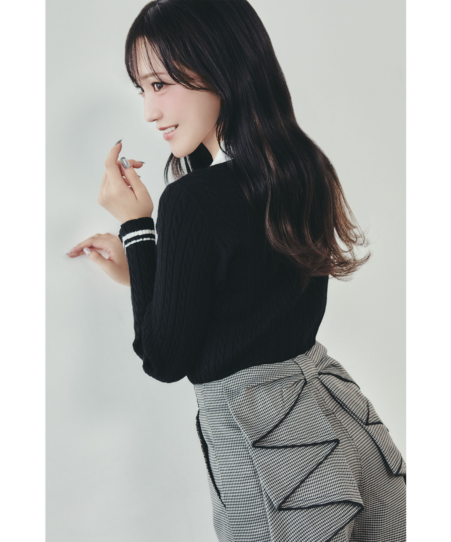 10/4販売予定！入荷連絡受付中☆後ろラッフルリボン千鳥格子柄ショートパンツ※野口衣織さんはグレー着用