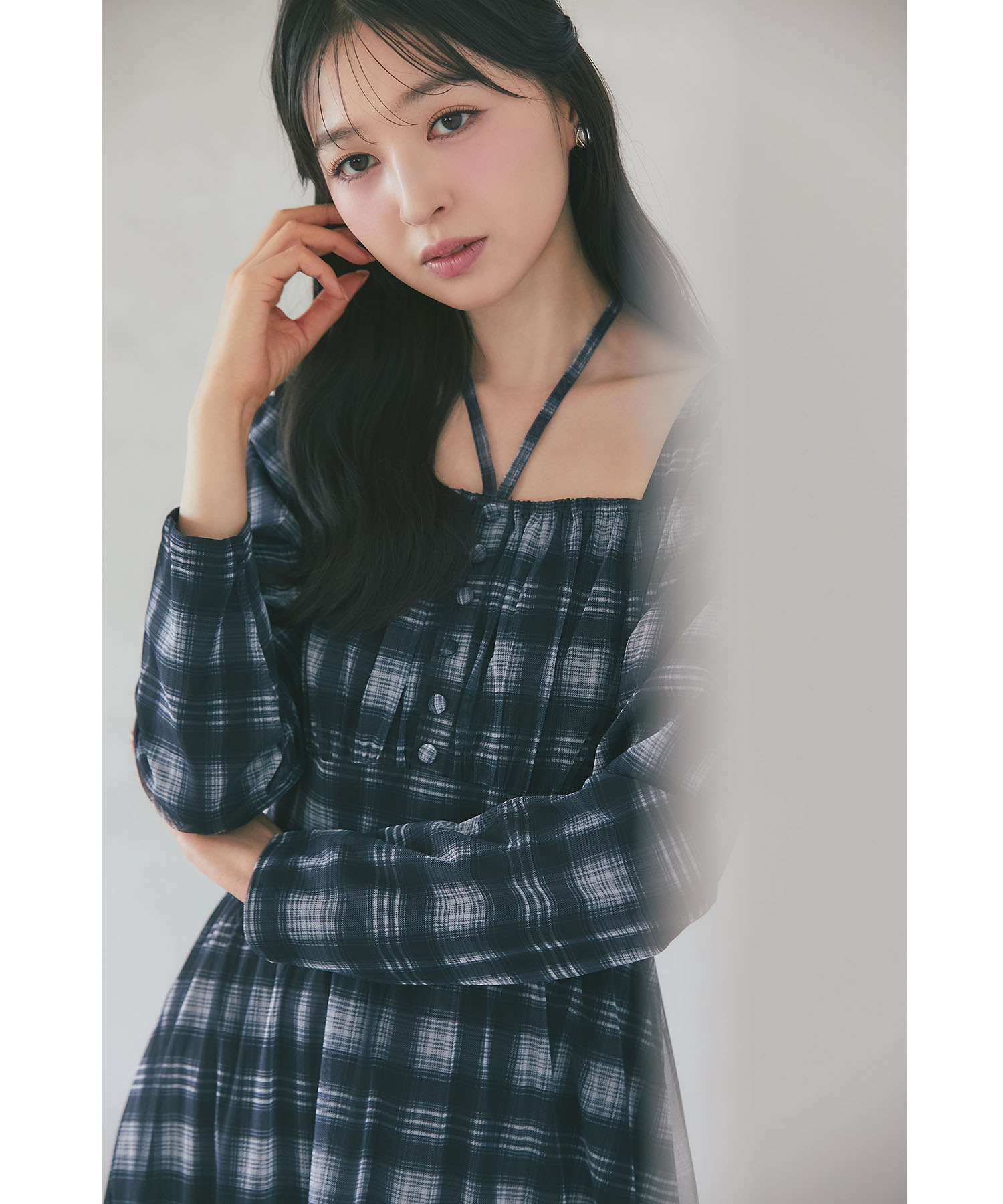 tocco トッコクローゼット　
ネックリボン付きシアーチュールチェック裾フリルワンピース