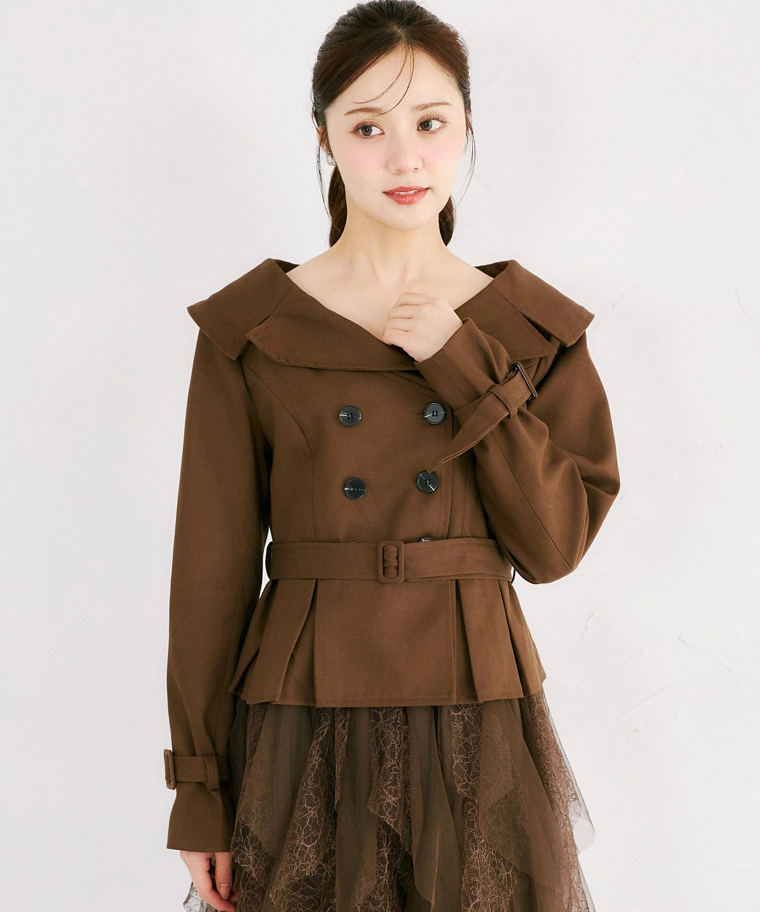 ベルト付きオフショル風トレンチライクトップス tocco closet(トッコクローゼット)※こちらの商品は上下セットアイテムではございません。　