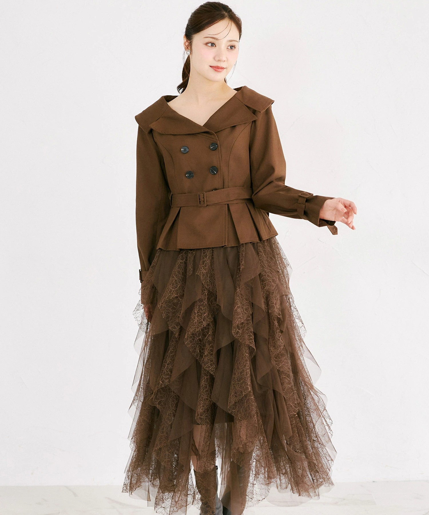 tocco トッコクローゼット　
レース×チュールミックスラッフルフリルイレヘムスカート