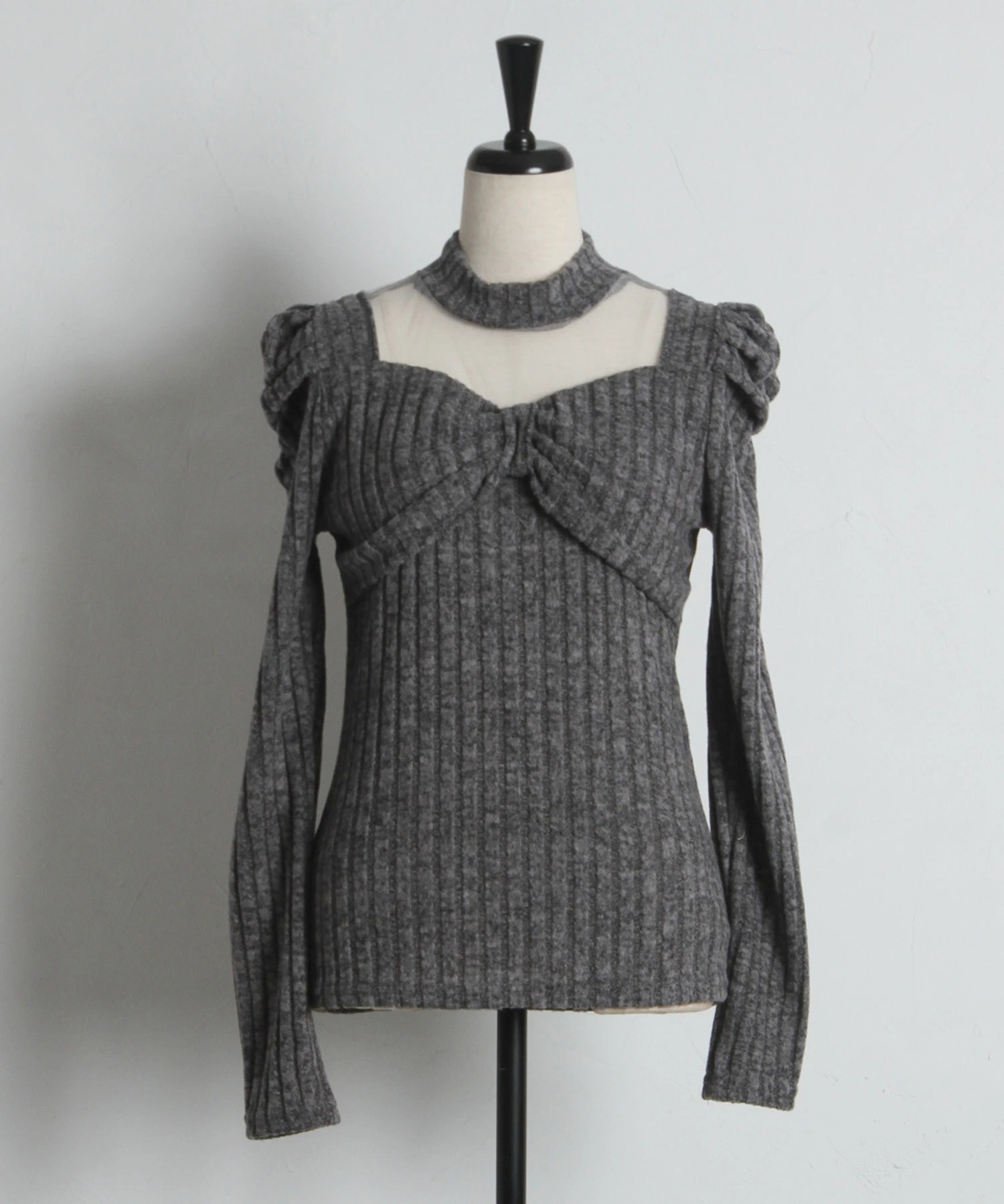 tocco トッコクローゼット　　
ヨークシアー切り替えフロントリボンリブニットプルオーバー