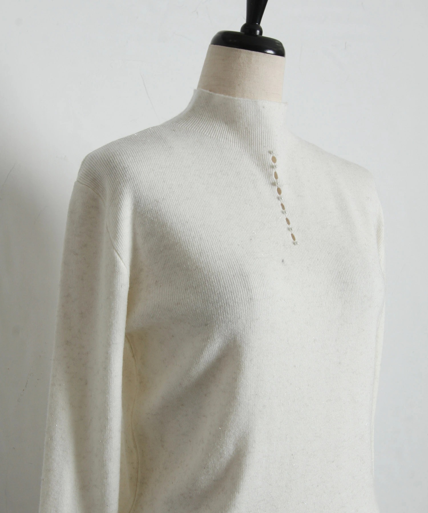 パールラインプチハイネックニットプルオーバー tocco closet(トッコクローゼット)　※オフィシャルサイト限定 ※セレクトアイテム