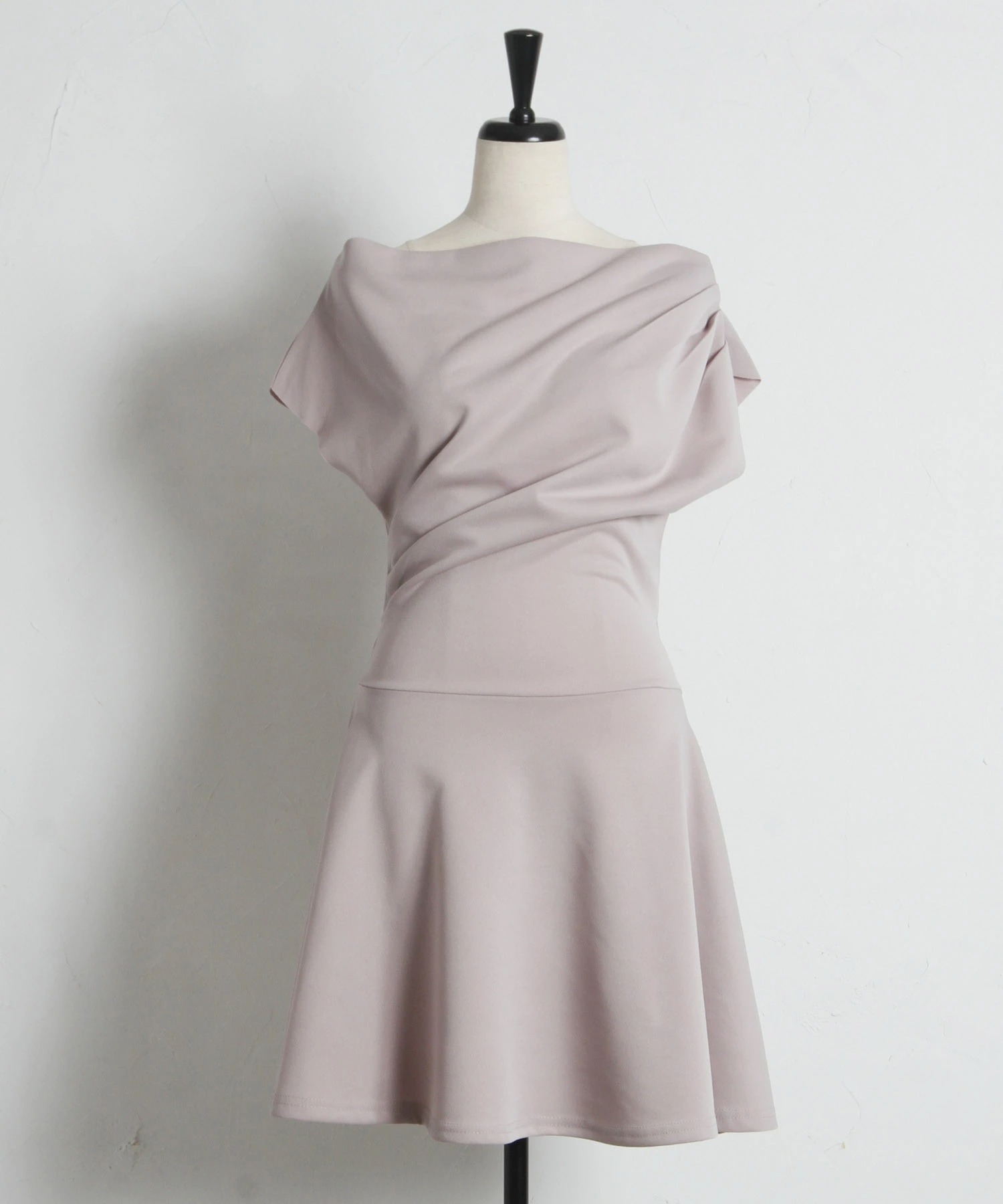 tocco トッコクローゼット　　
ドレープミニワンピース