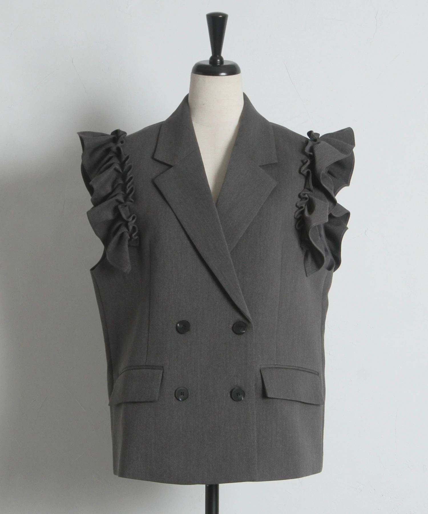 袖フリル付きジャケットライクジレ tocco closet(トッコクローゼット)※オフィシャルサイト限定※セレクトアイテム