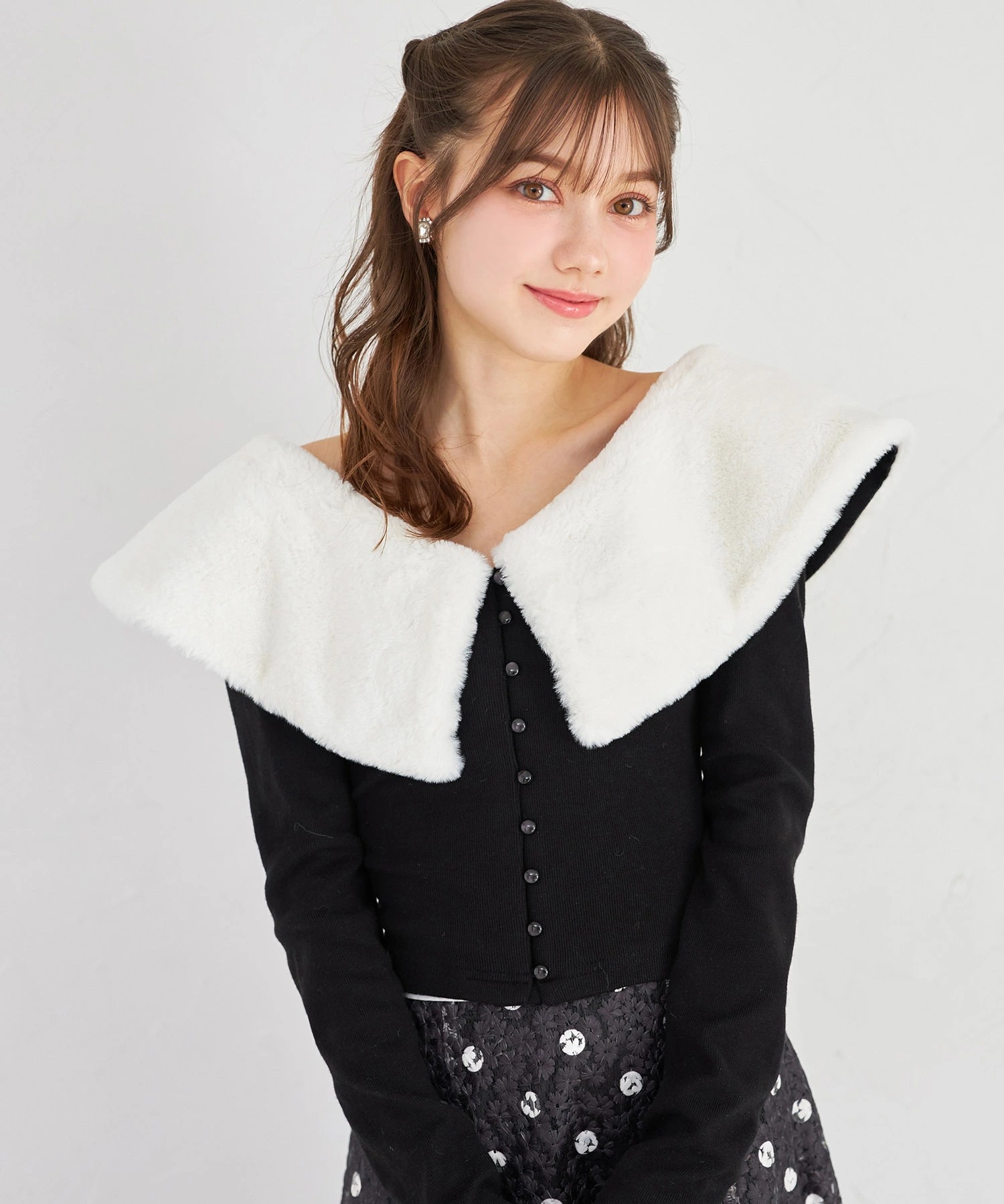 ビックファーカラーニットプルオーバー tocco closet(トッコクローゼット)※オフィシャルサイト限定 ※セレクトアイテム