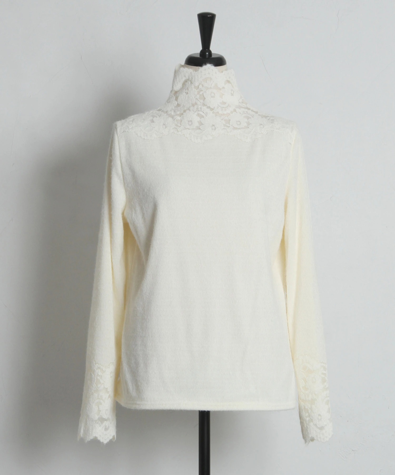 tocco トッコクローゼット　レース編みプチハイネックプルオーバー