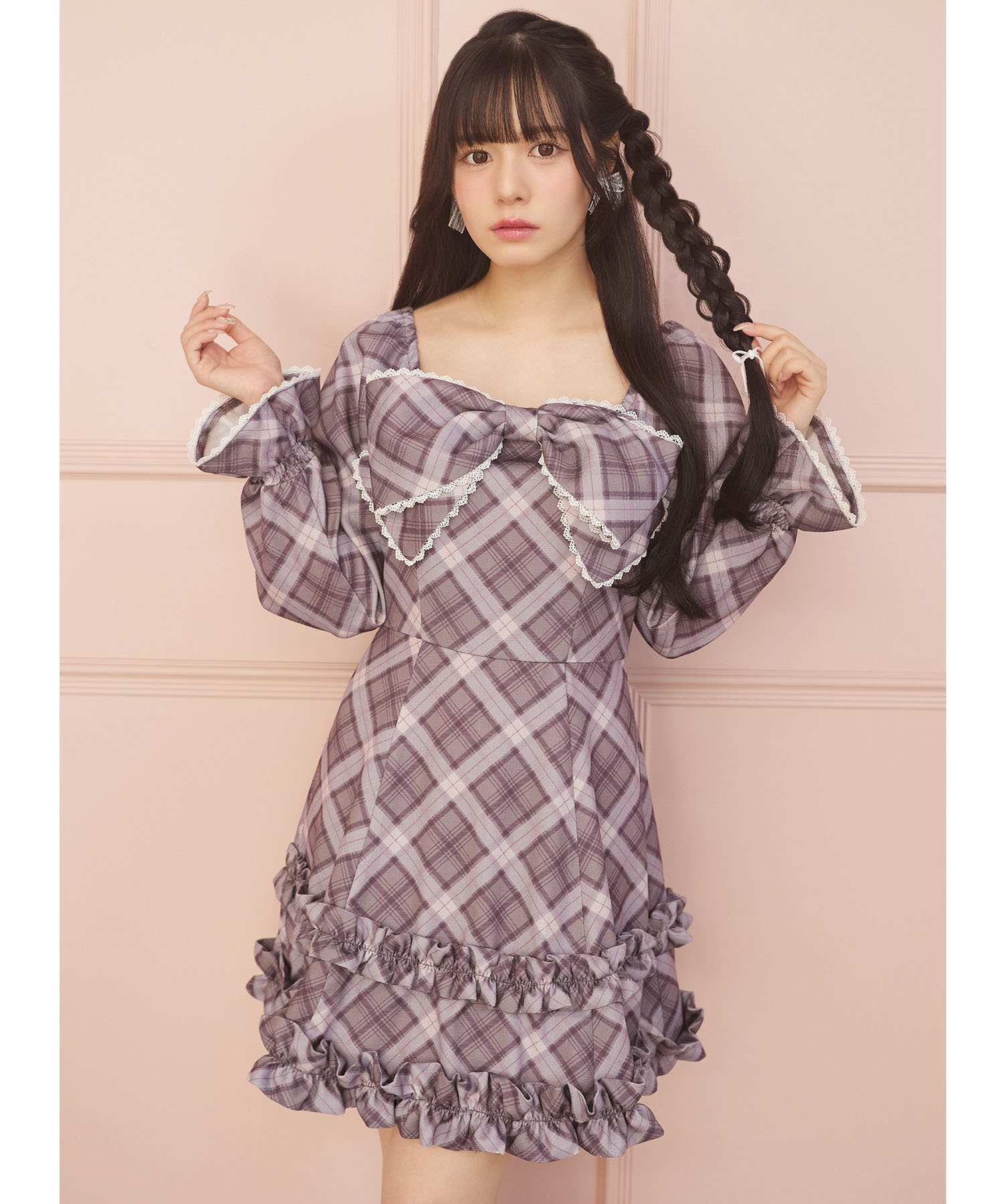 リボン＆フリル付きレース装飾チェックプリントワンピース　Suyunn(スユン)　《PINKorBLUE》