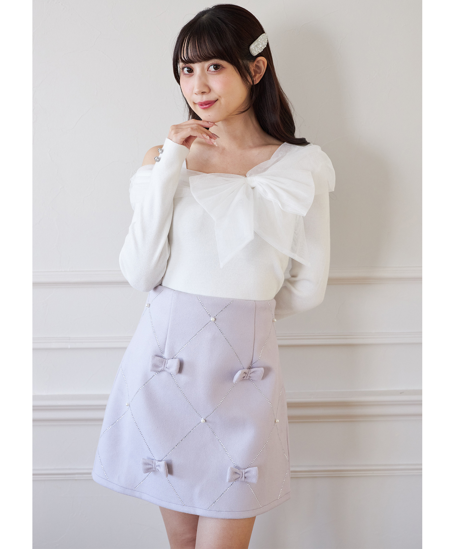 パール＆リボン付きダイヤ柄ラインストーン台形インナーパンツ仕様ミニスカート Suyunn(スユン) ＊スペシャルプライス品につき返品/キャンセル/配送日指定不可/ラッピング不可/少量在庫のセールの為交換は出来かねる場合がございます。