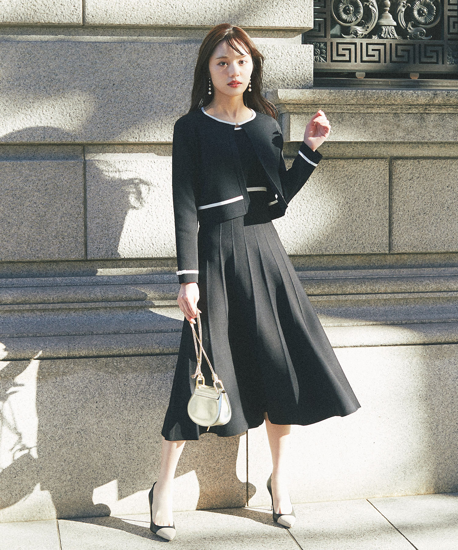 tocco トッコクローゼット　プチリボン付き配色ニットプリーツワンピース