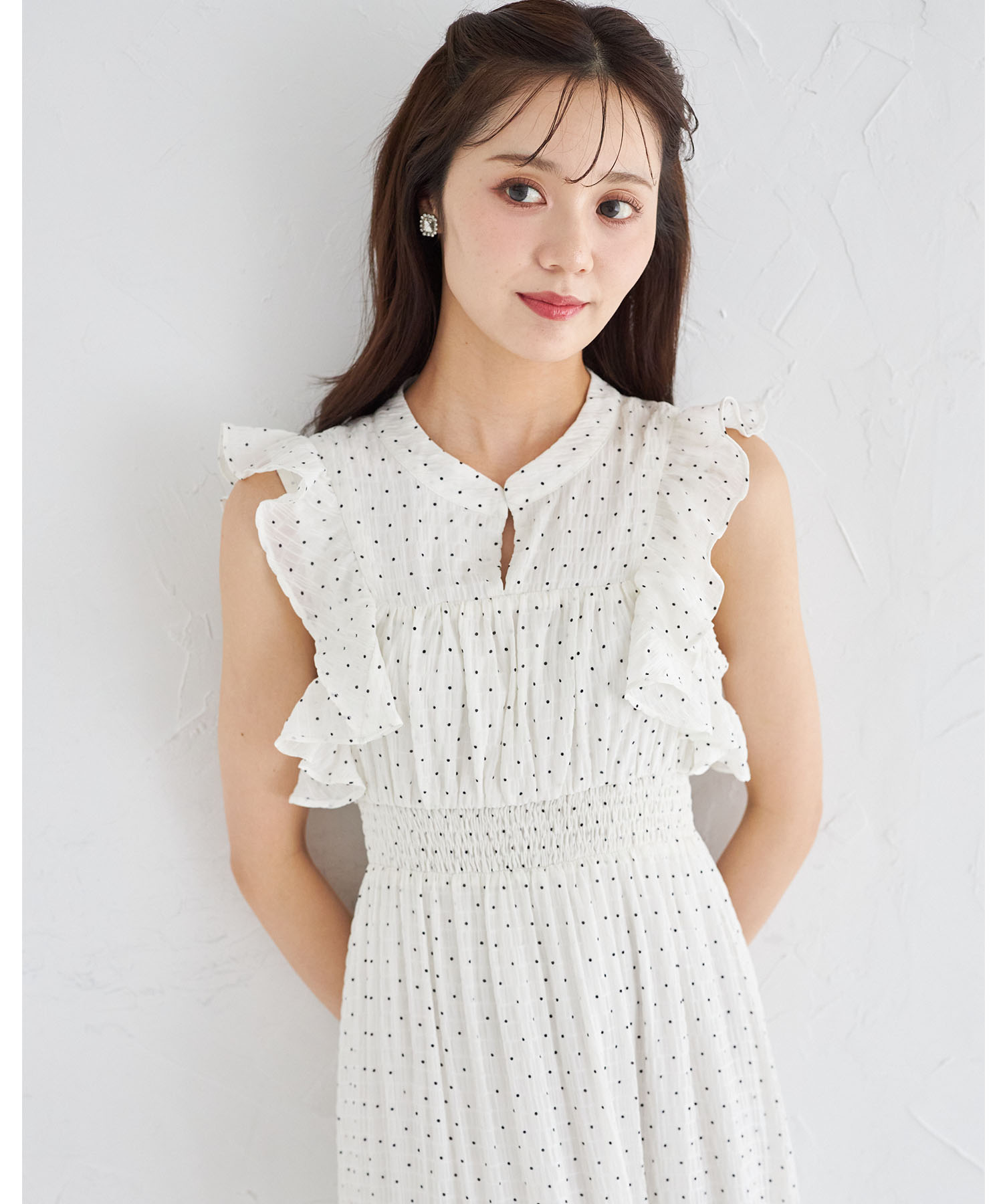 フリル付きドットシャーリングワンピース  9月1日(月)オフィシャルサイト限定再販☆【ninosa ニノザ】《tocco closet luxe》※少量の在庫確保による再販売の為、交換は出来かねる場合がございます。予めご了承ください。