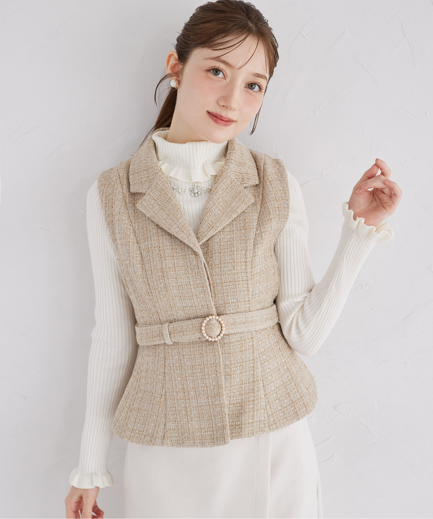 パールバックルベルト付きツイードジレ  1月2日(金)ベージュ再販決定☆《Moon Lady》《tocco closet luxe》※ハ・ヨンスさんはアイボリー着用